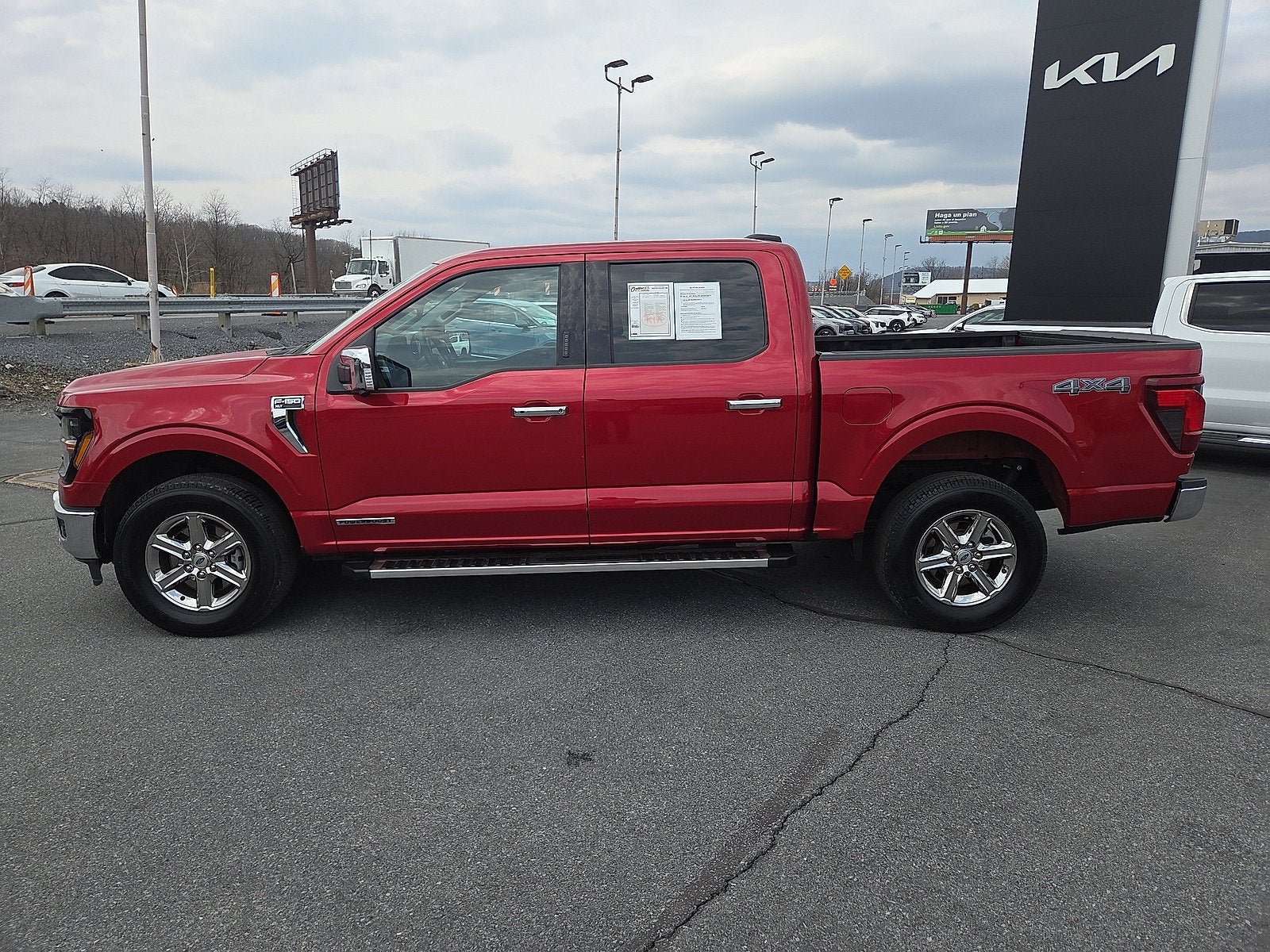 2024 Ford F-150 XLT 4WD