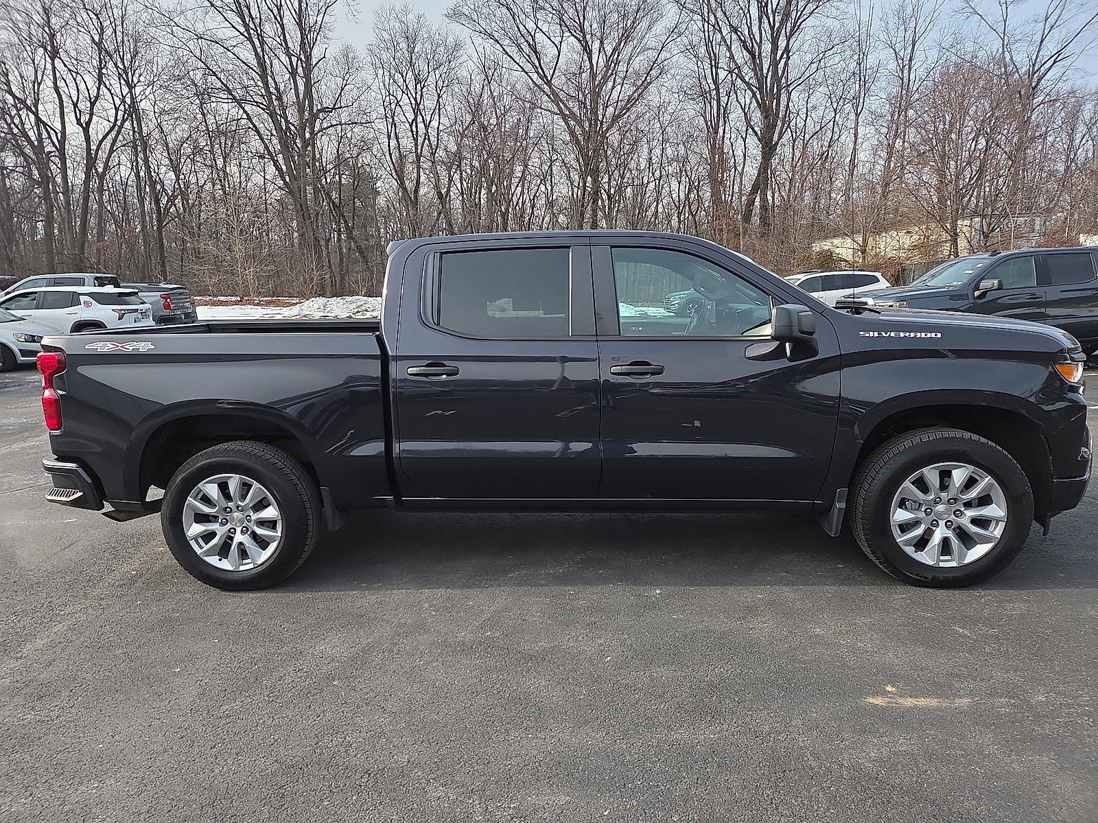 2022 Chevrolet Silverado 1500 Custom 4WD