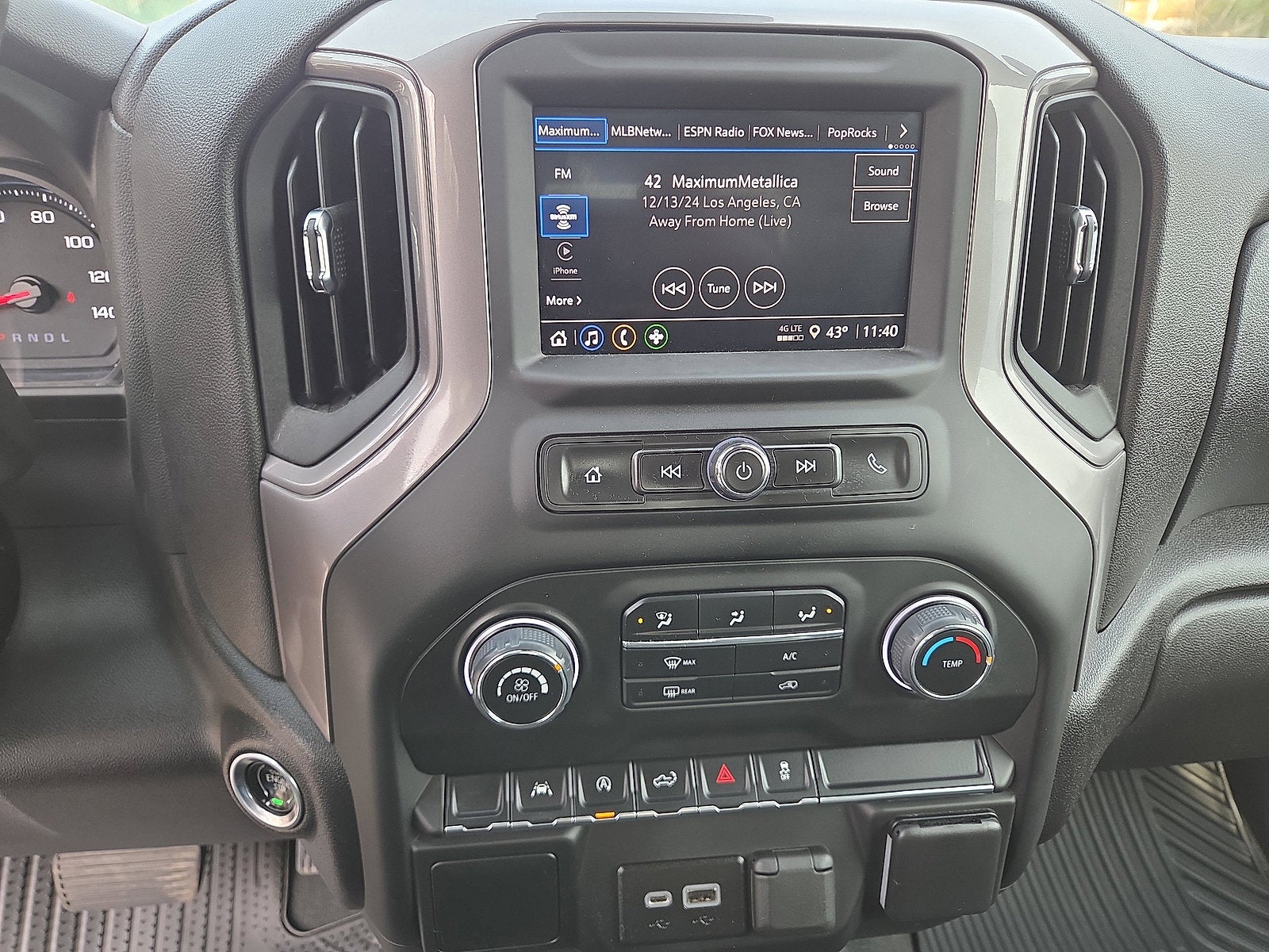 2022 Chevrolet Silverado 1500 Custom 4WD