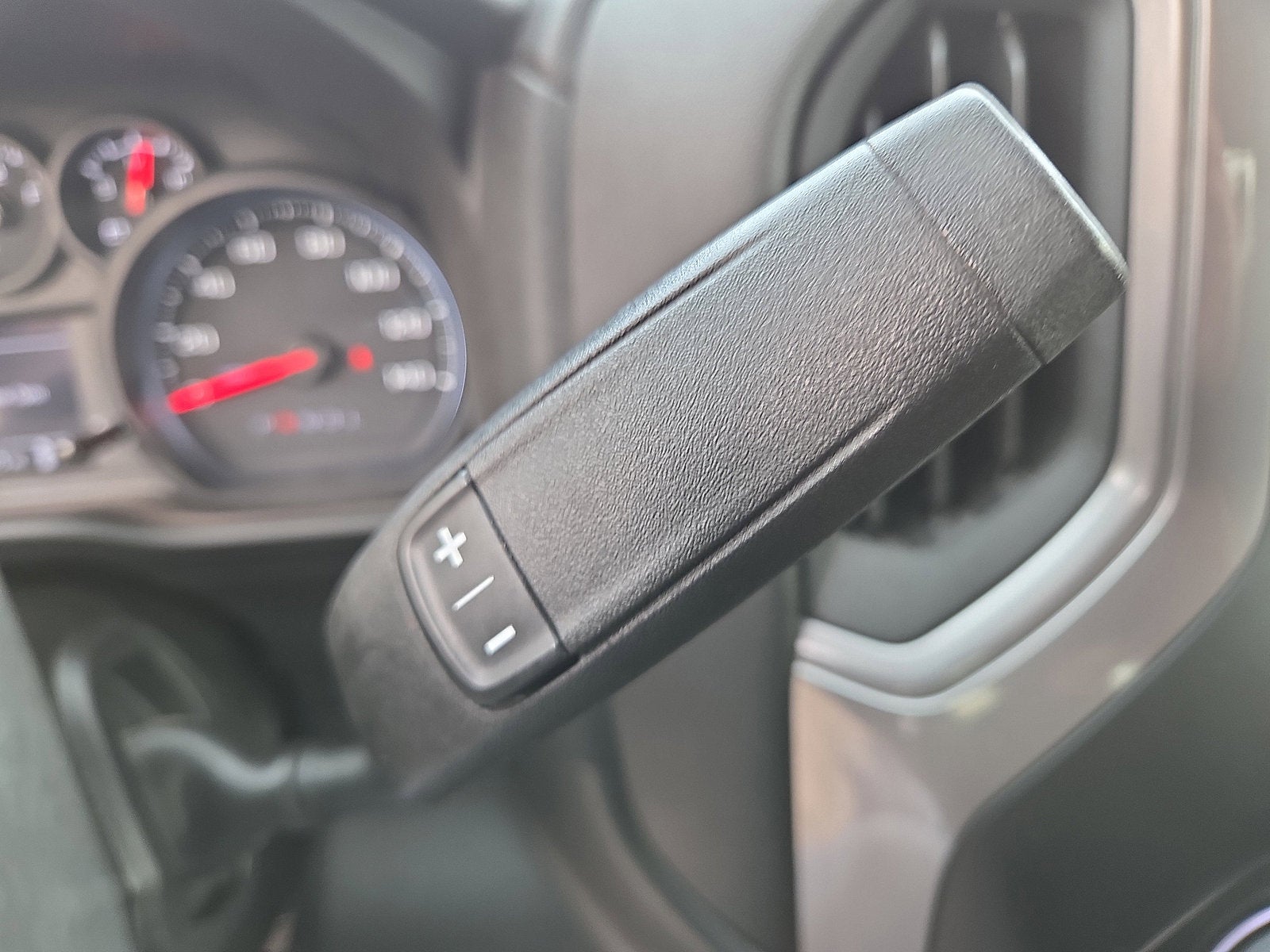 2022 Chevrolet Silverado 1500 Custom 4WD