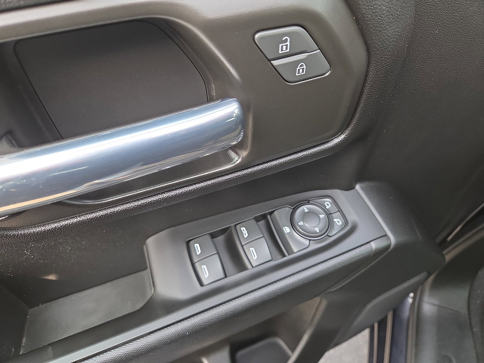 2022 Chevrolet Silverado 1500 Custom 4WD