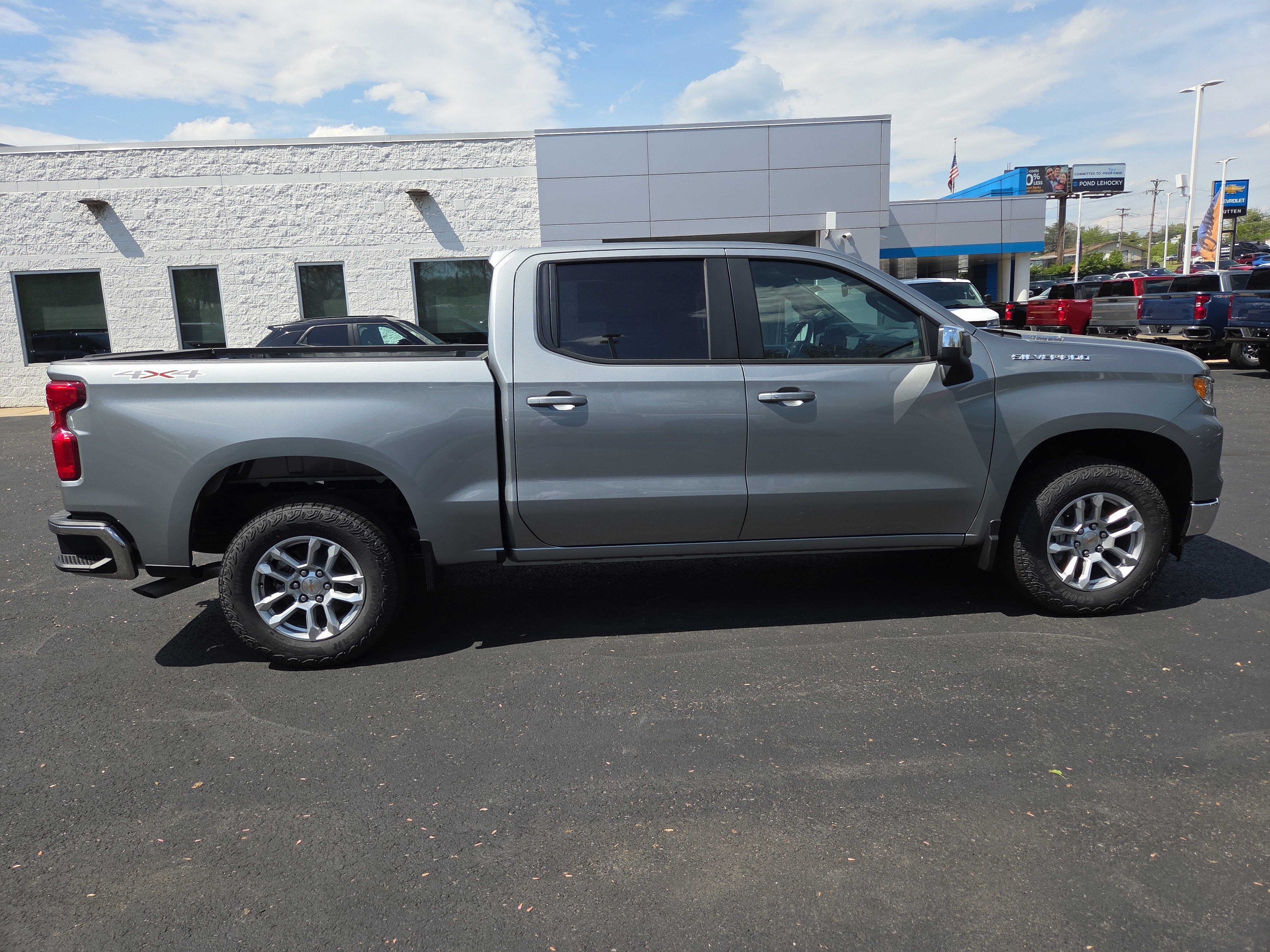 2026 Chevrolet Silverado 1500 LT (2FL) 4WD