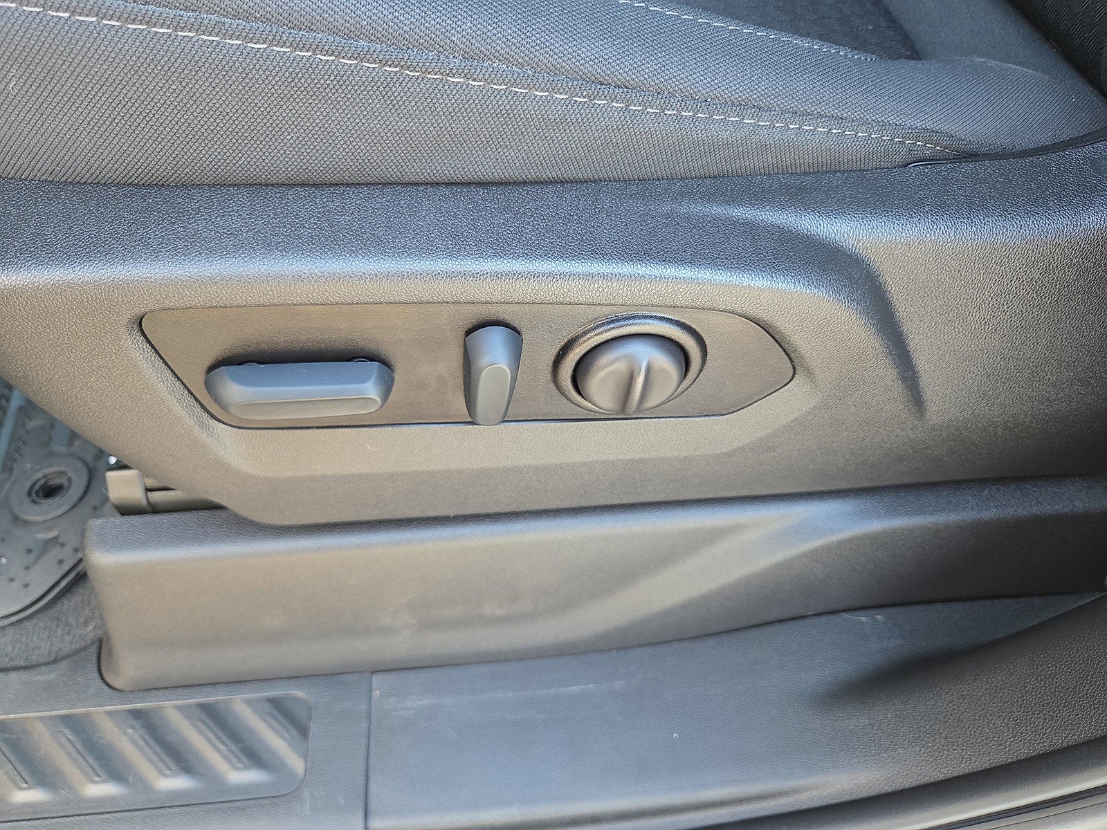 2022 Chevrolet Silverado 1500 LTD Custom 4WD