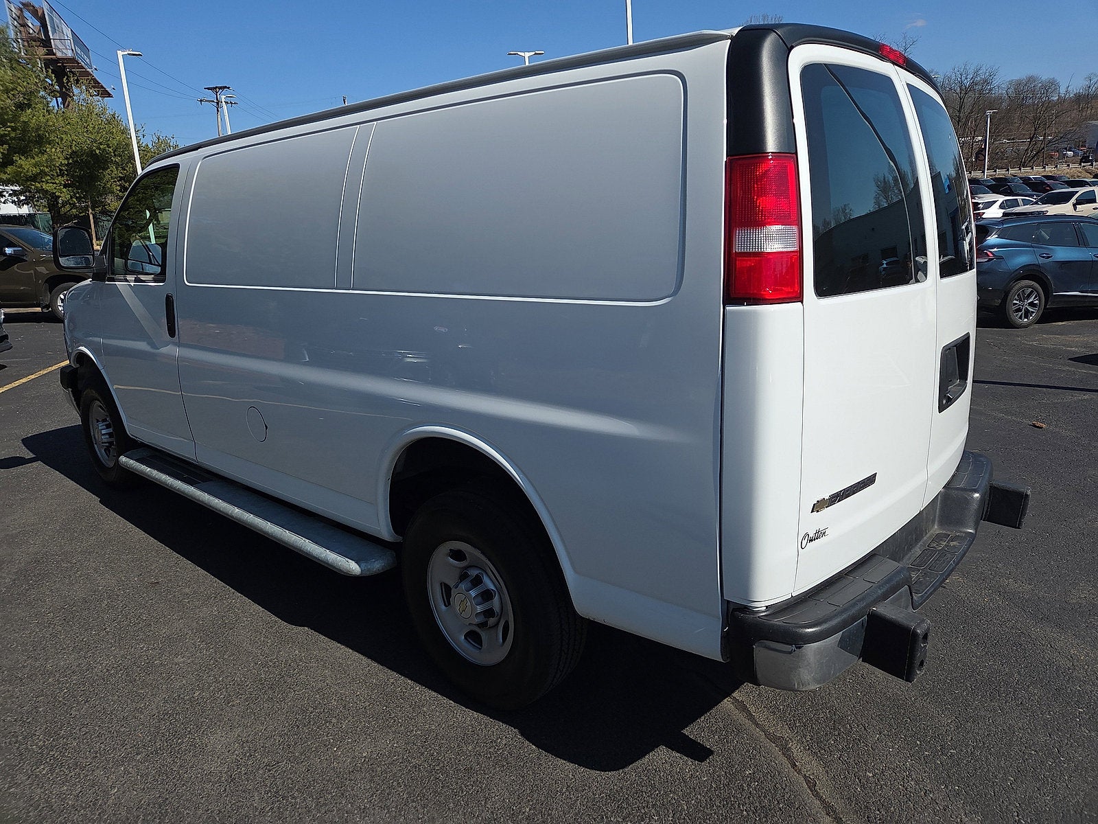 2024 Chevrolet Express Cargo 2500 WT RWD