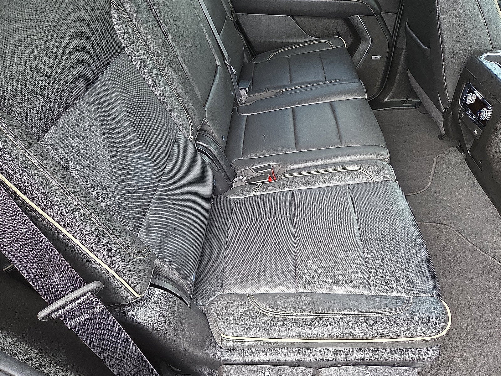2024 GMC Yukon SLT 4WD