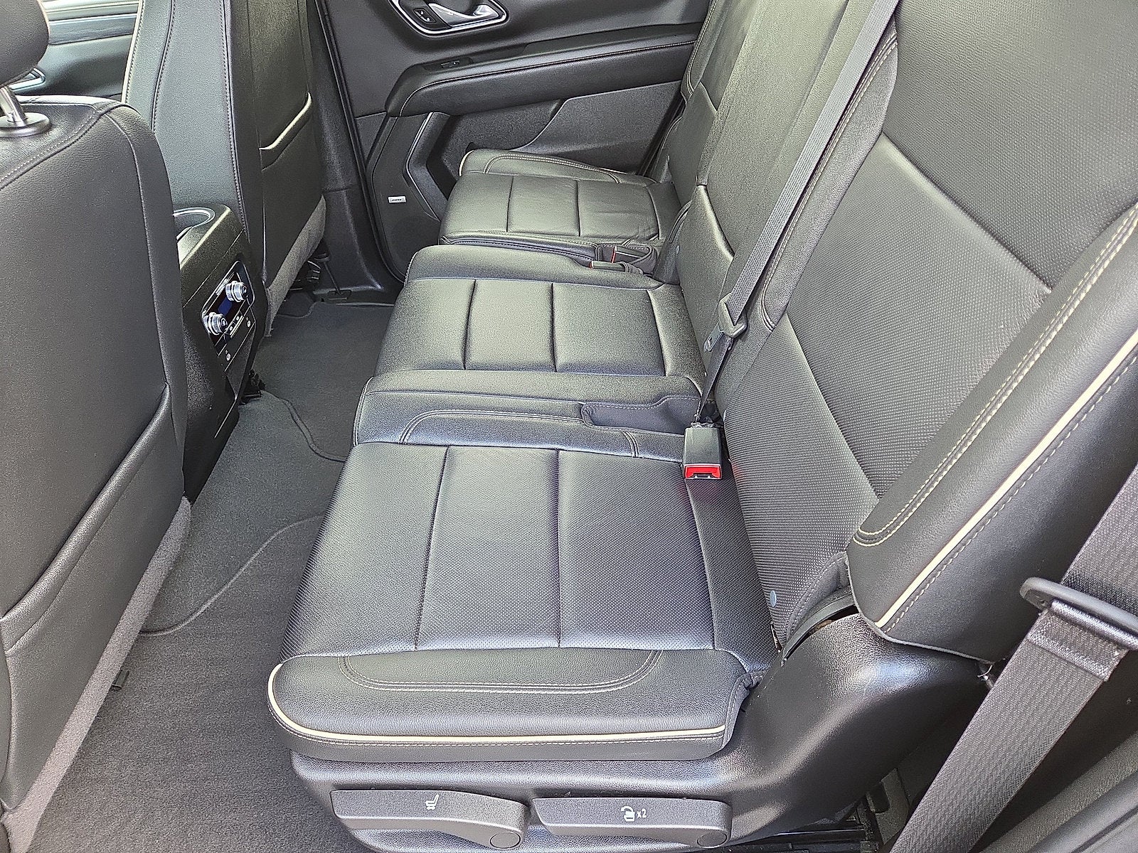 2024 GMC Yukon SLT 4WD