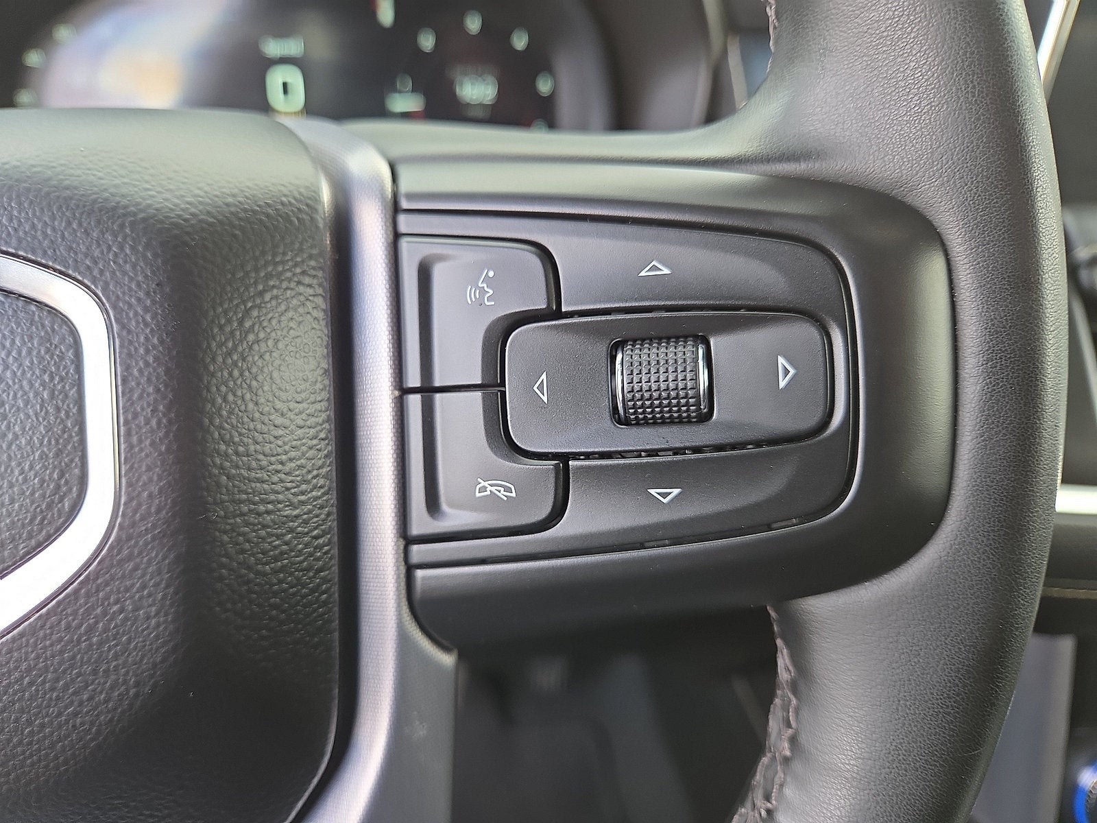 2024 GMC Yukon SLT 4WD