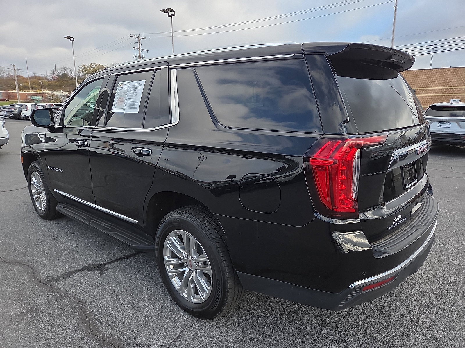 2024 GMC Yukon SLT 4WD