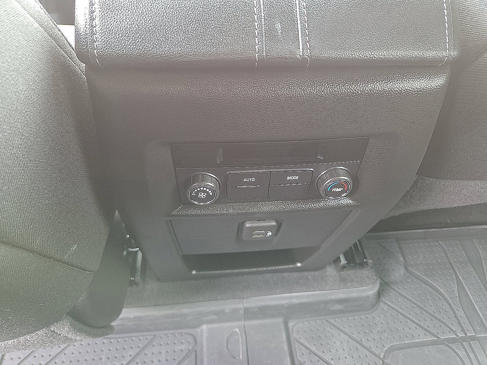 2024 Chevrolet Traverse Limited LT Cloth AWD