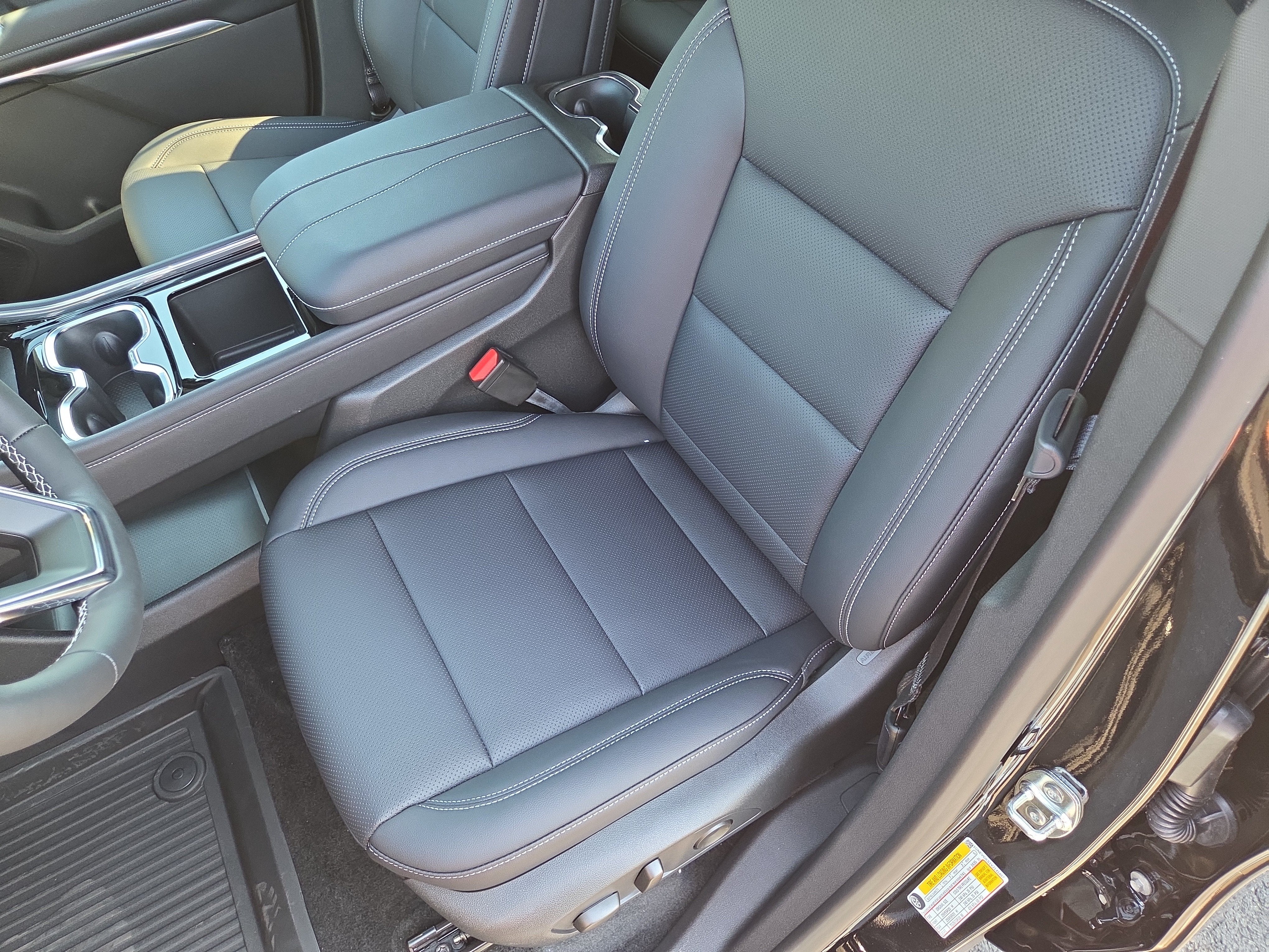 2027 Chevrolet Traverse LT AWD