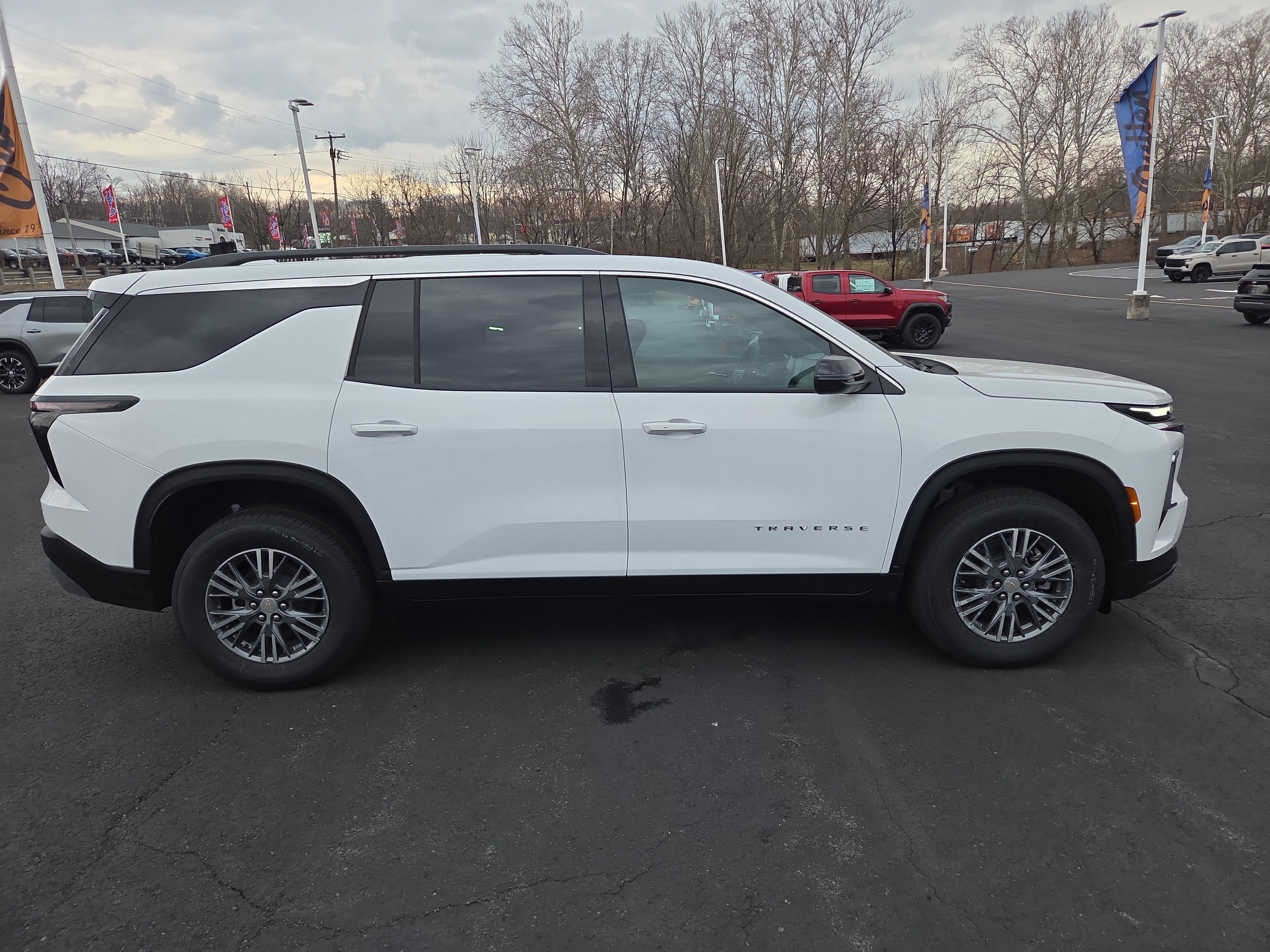 2026 Chevrolet Traverse LT AWD