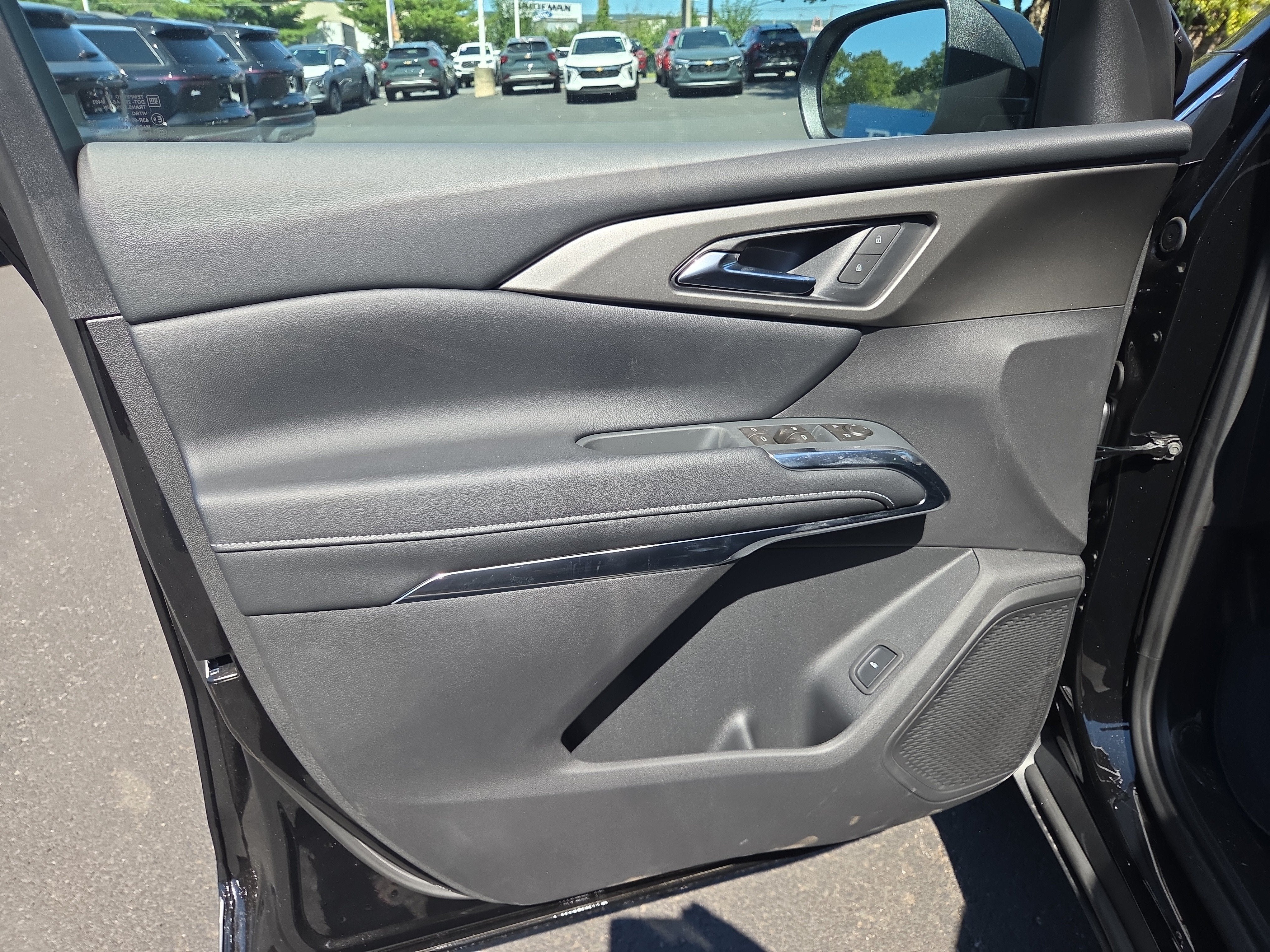 2027 Chevrolet Traverse LT AWD