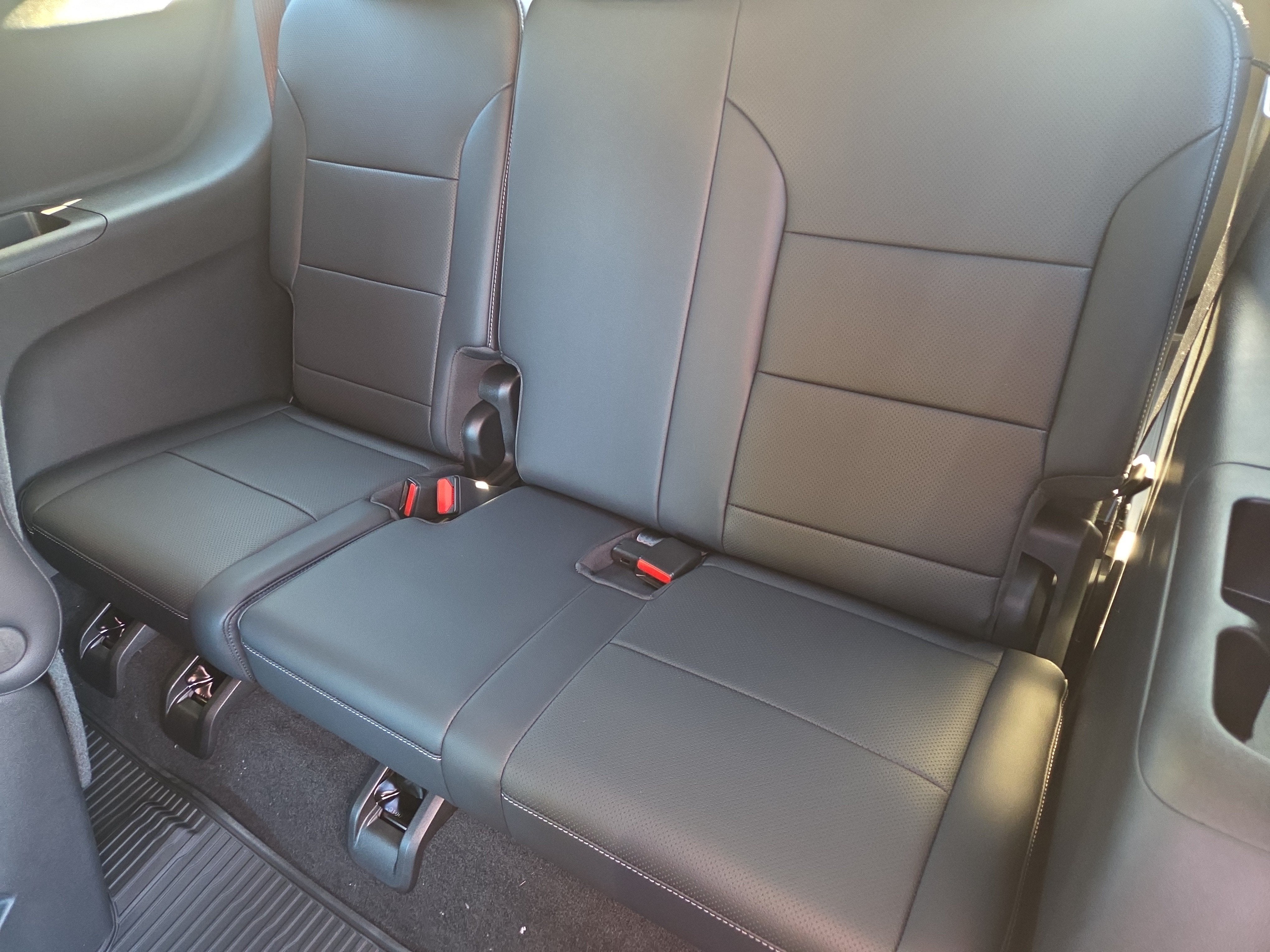 2027 Chevrolet Traverse LT AWD