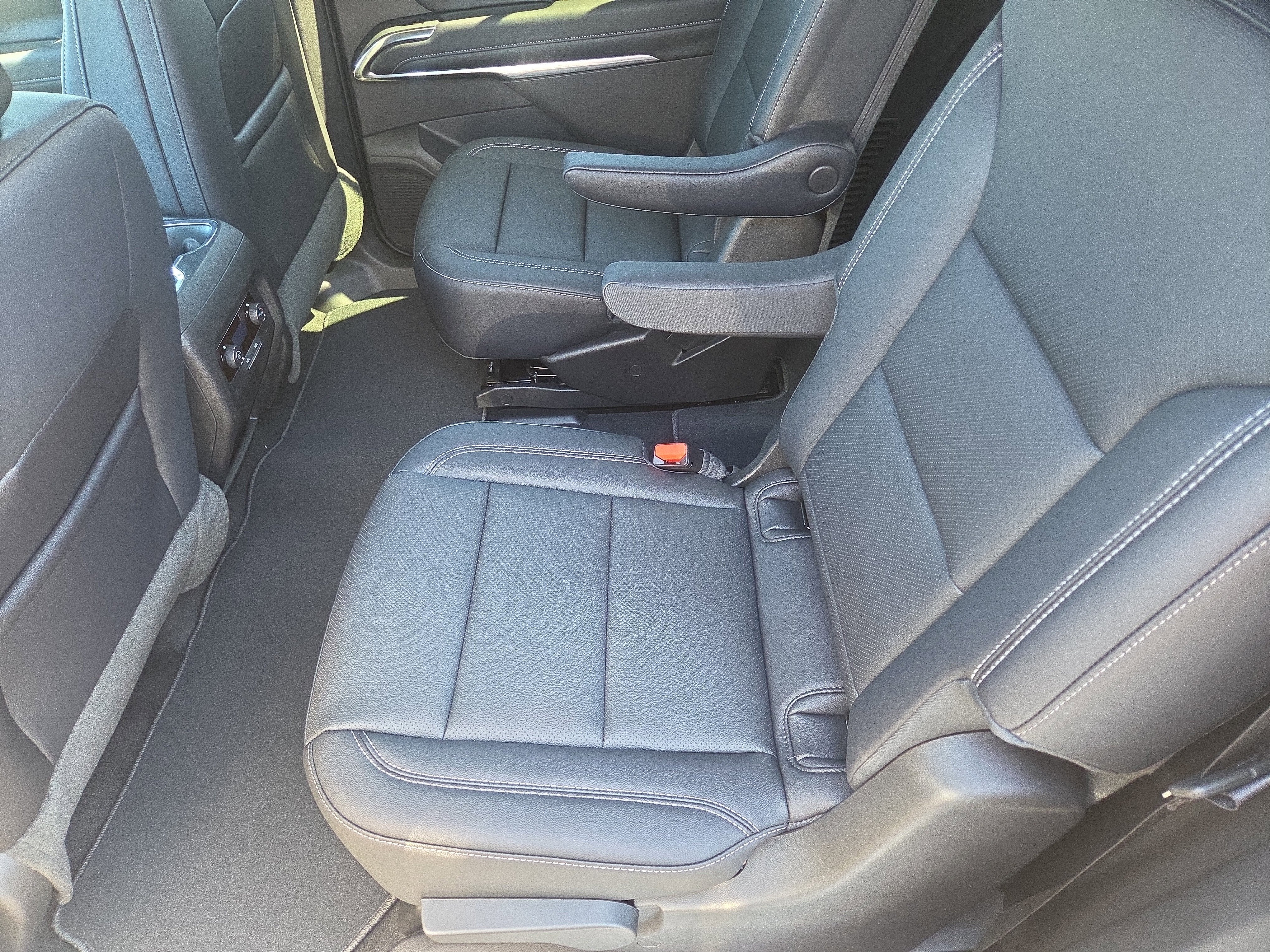 2026 Chevrolet Traverse LT AWD