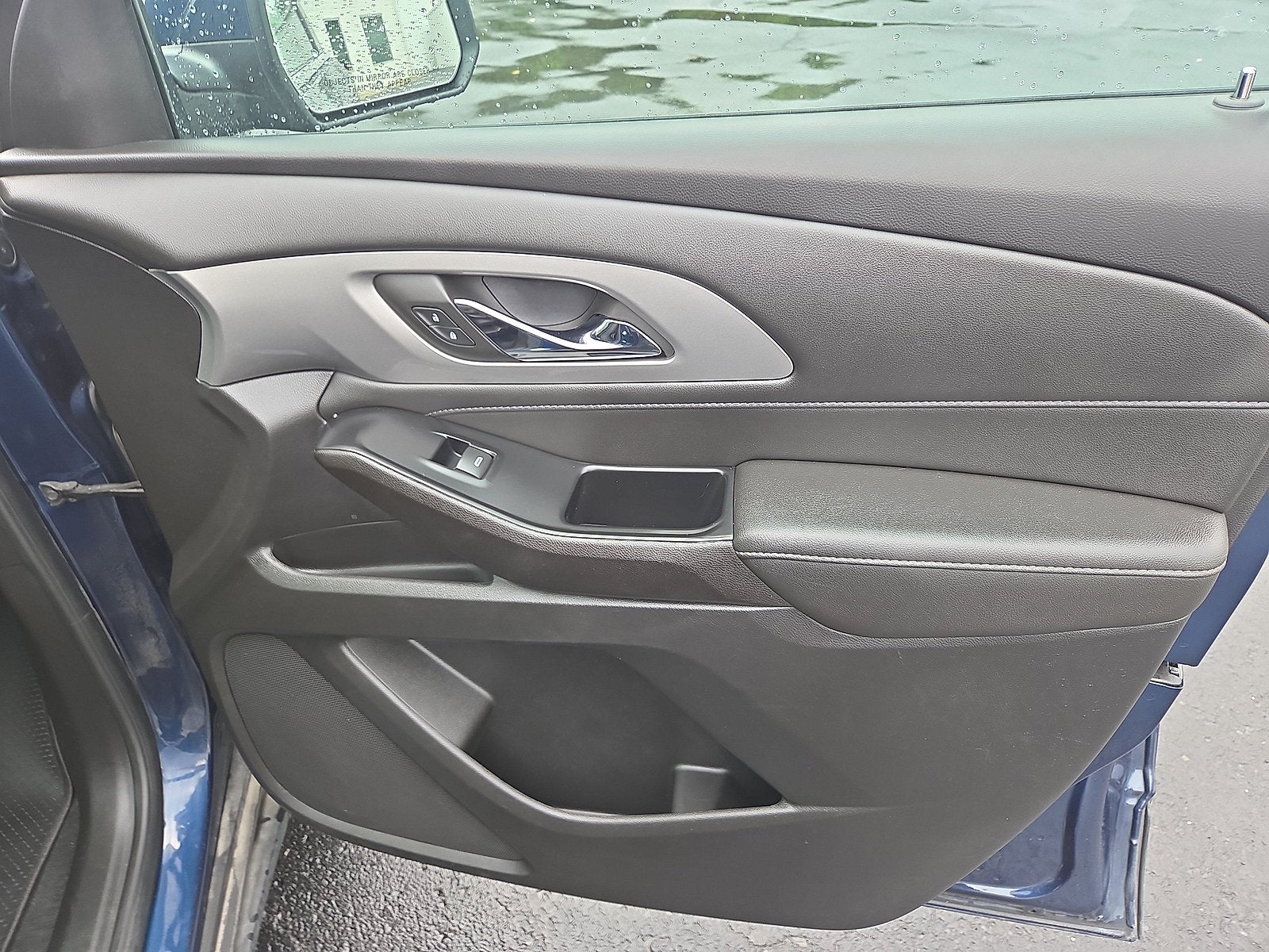 2023 Chevrolet Traverse LT Cloth AWD