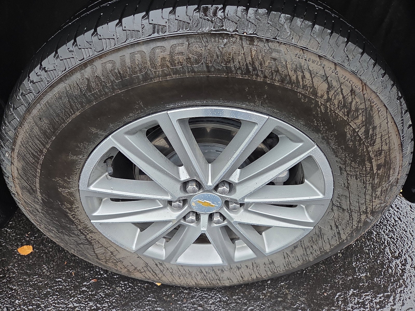 2023 Chevrolet Traverse LT Cloth AWD