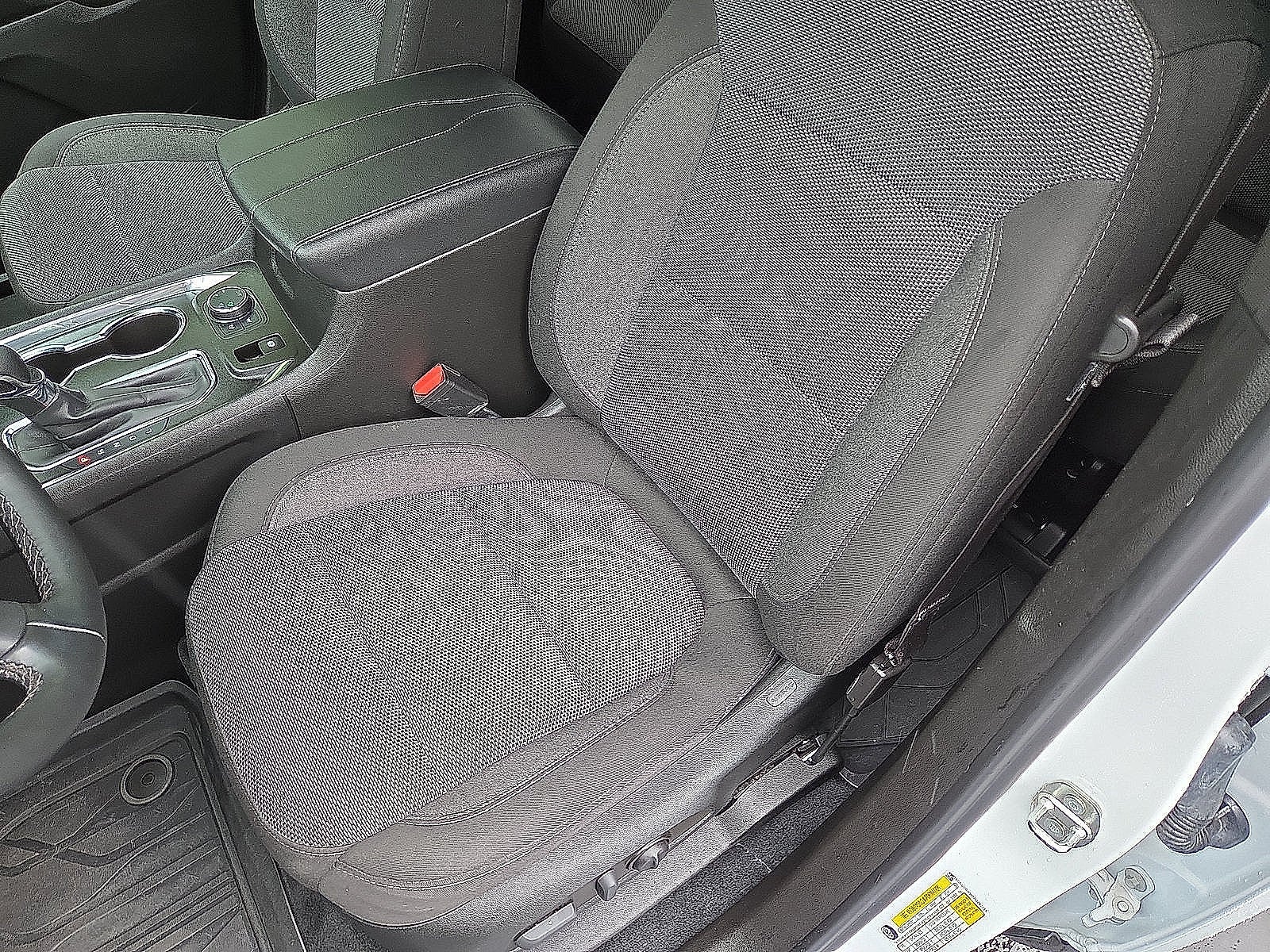 2023 Chevrolet Traverse LT Cloth AWD