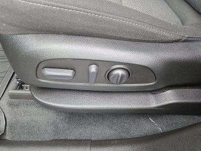 2023 Chevrolet Traverse LT Cloth AWD