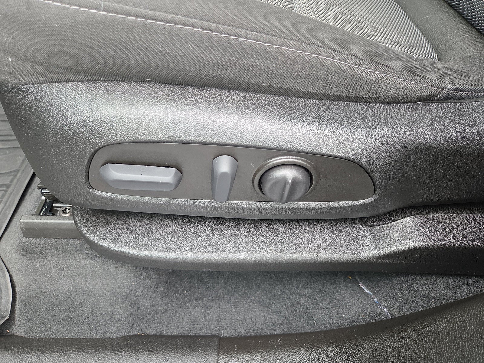 2023 Chevrolet Traverse LT Cloth AWD