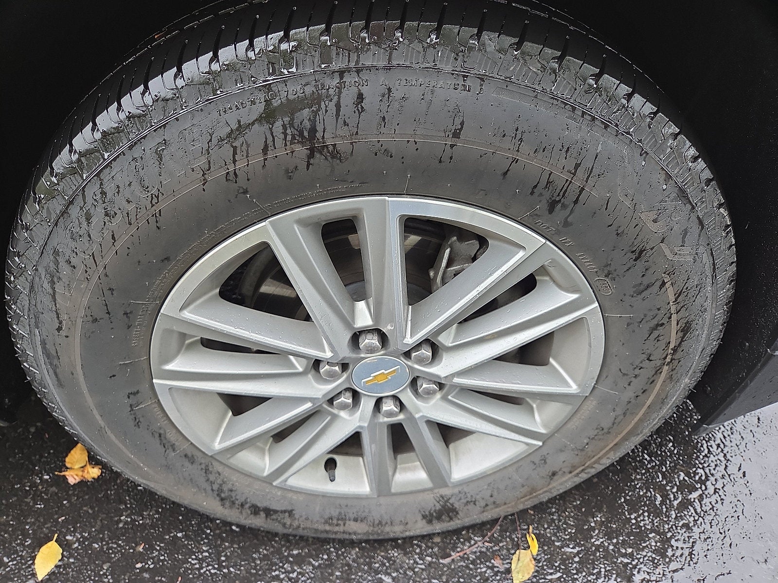 2023 Chevrolet Traverse LT Cloth AWD