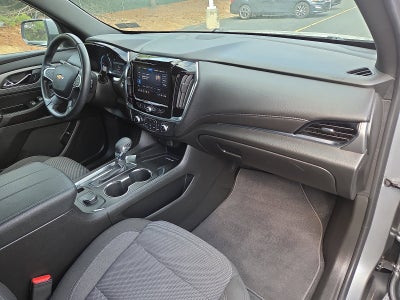 2023 Chevrolet Traverse LT Cloth AWD