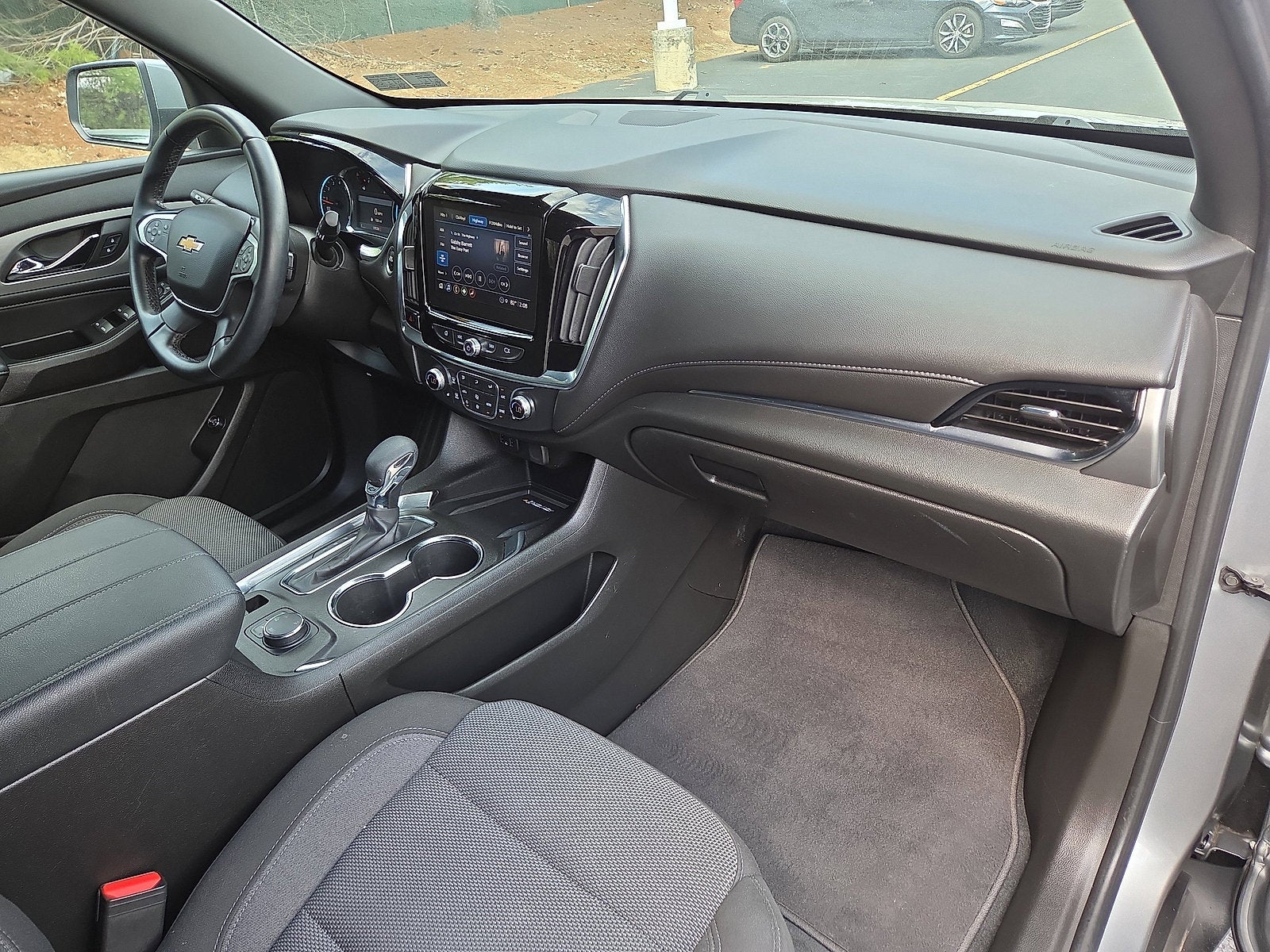 2023 Chevrolet Traverse LT Cloth AWD