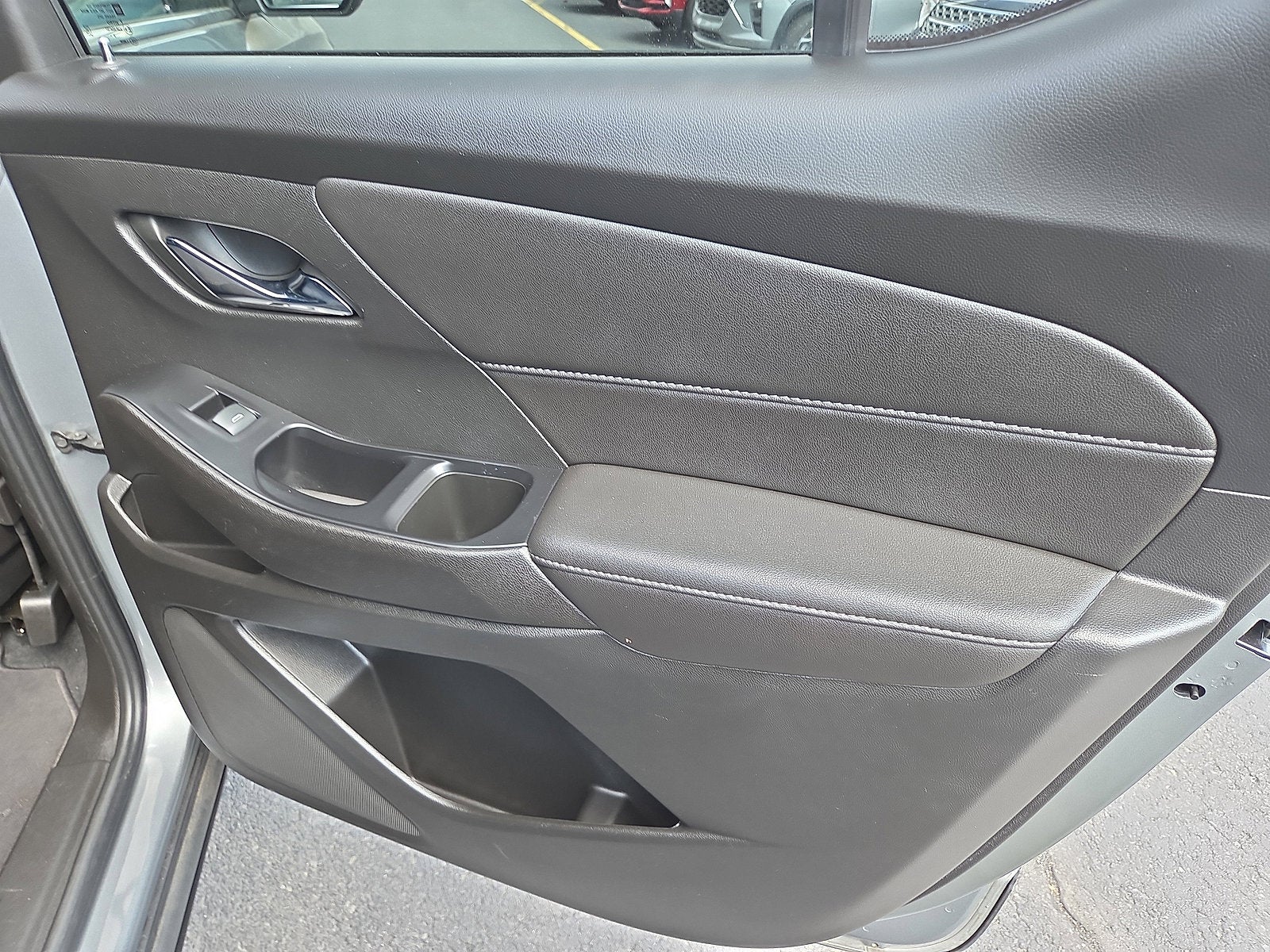 2023 Chevrolet Traverse LT Cloth AWD