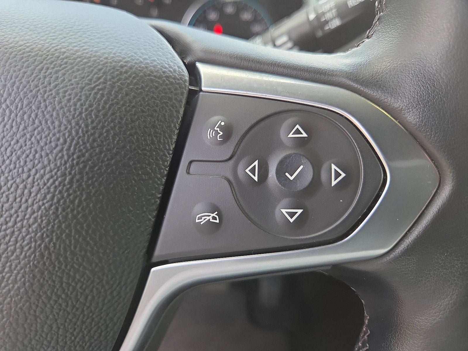 2023 Chevrolet Traverse LT Cloth AWD