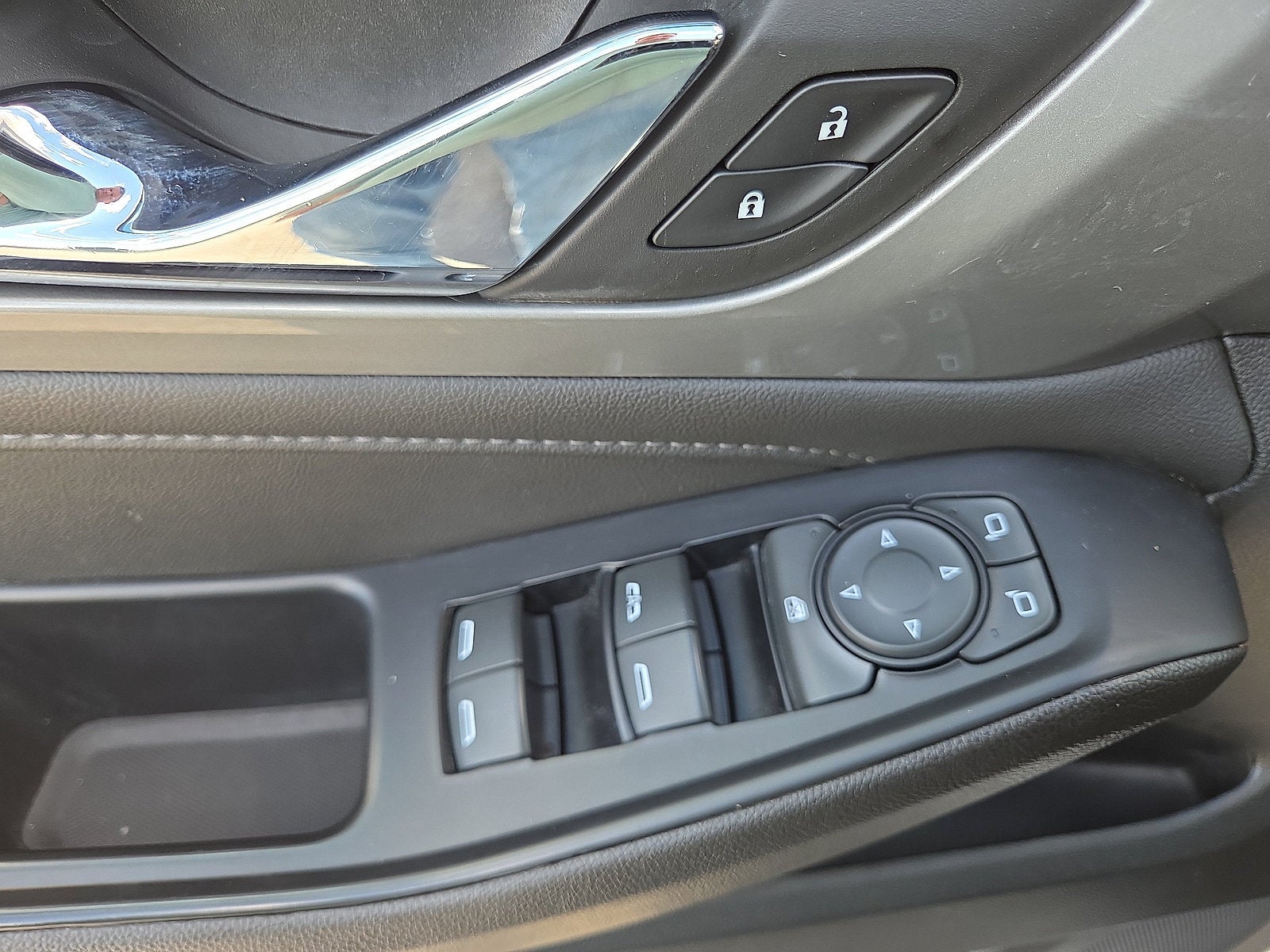 2023 Chevrolet Traverse LT Cloth AWD