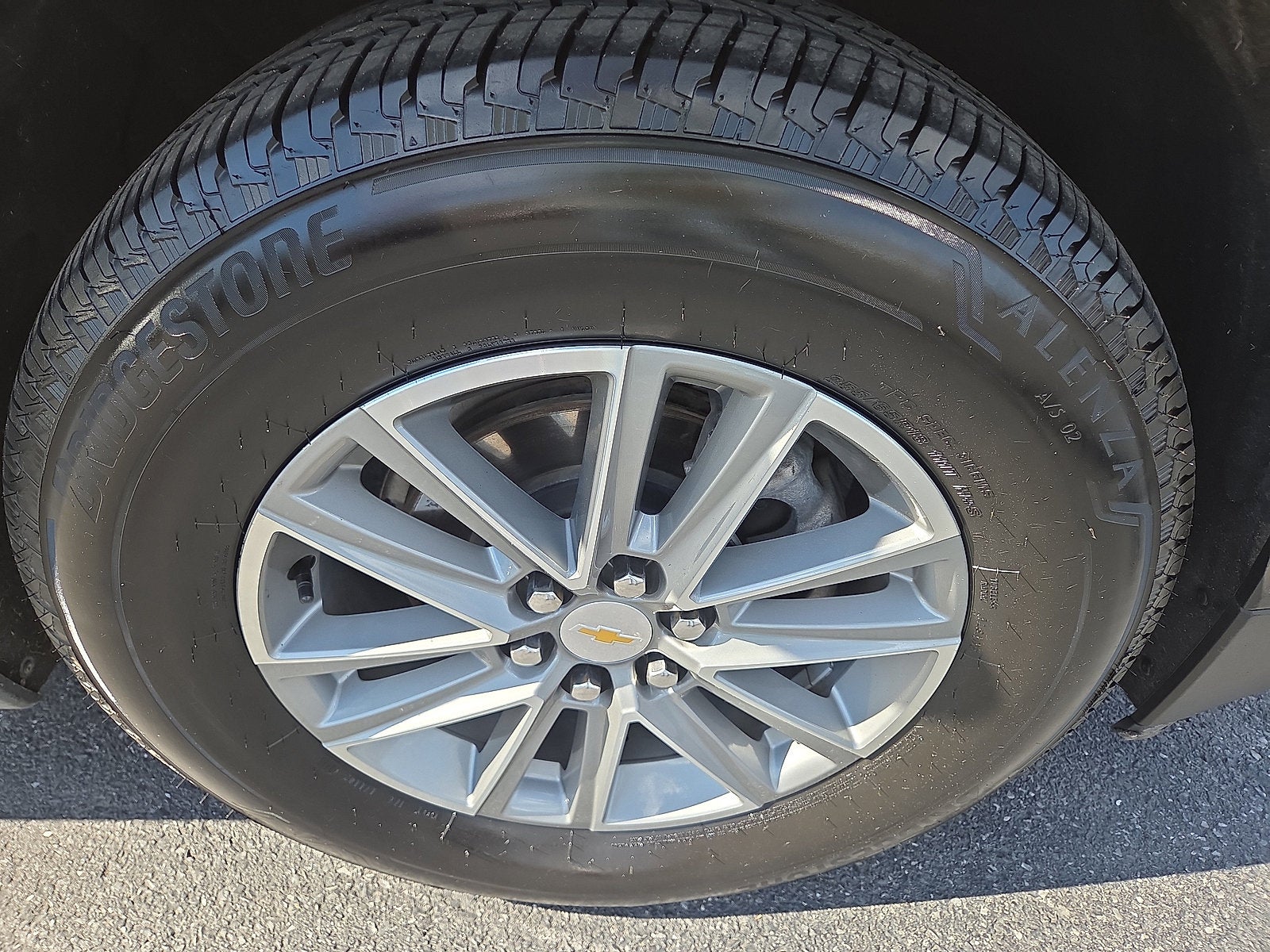 2023 Chevrolet Traverse LT Cloth AWD