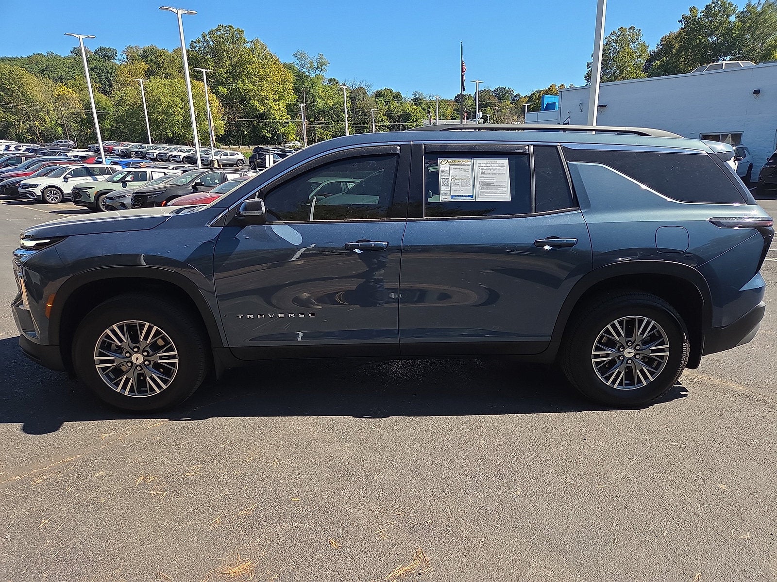 2025 Chevrolet Traverse LT AWD