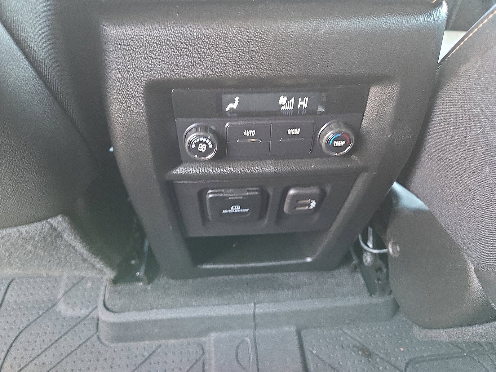 2023 Chevrolet Traverse LT Leather AWD