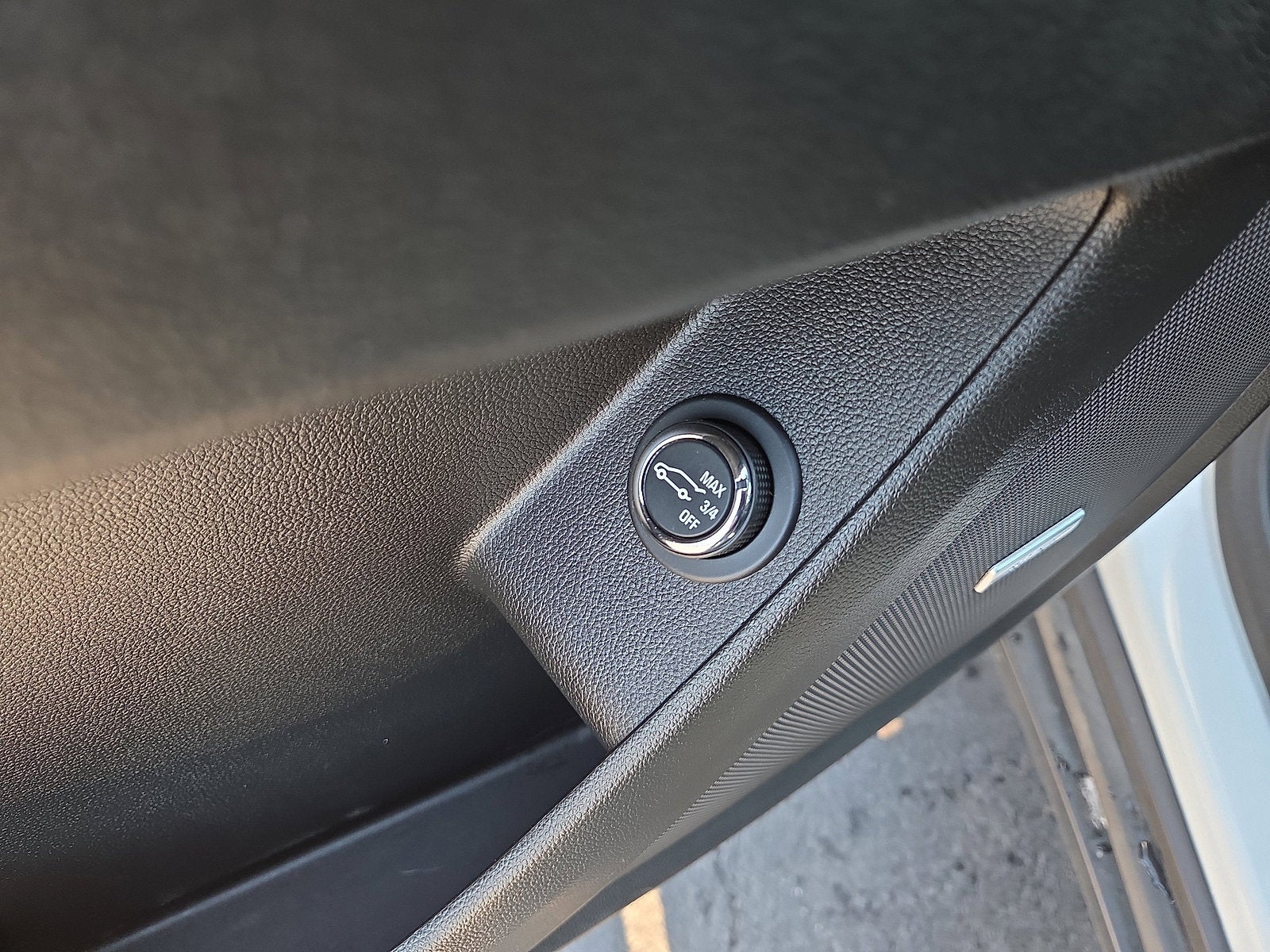 2023 Chevrolet Traverse LT Leather AWD