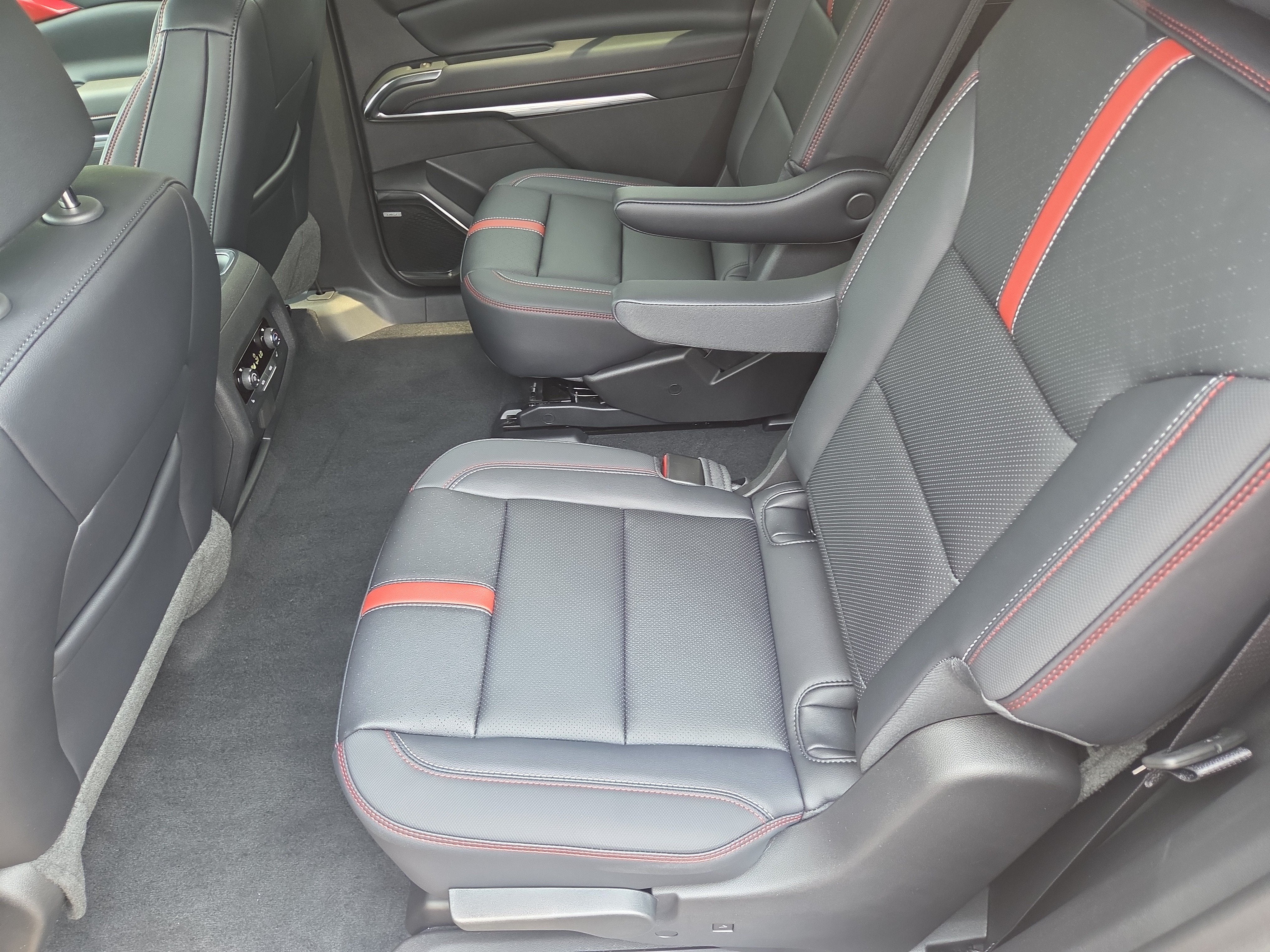 2026 Chevrolet Traverse RS AWD