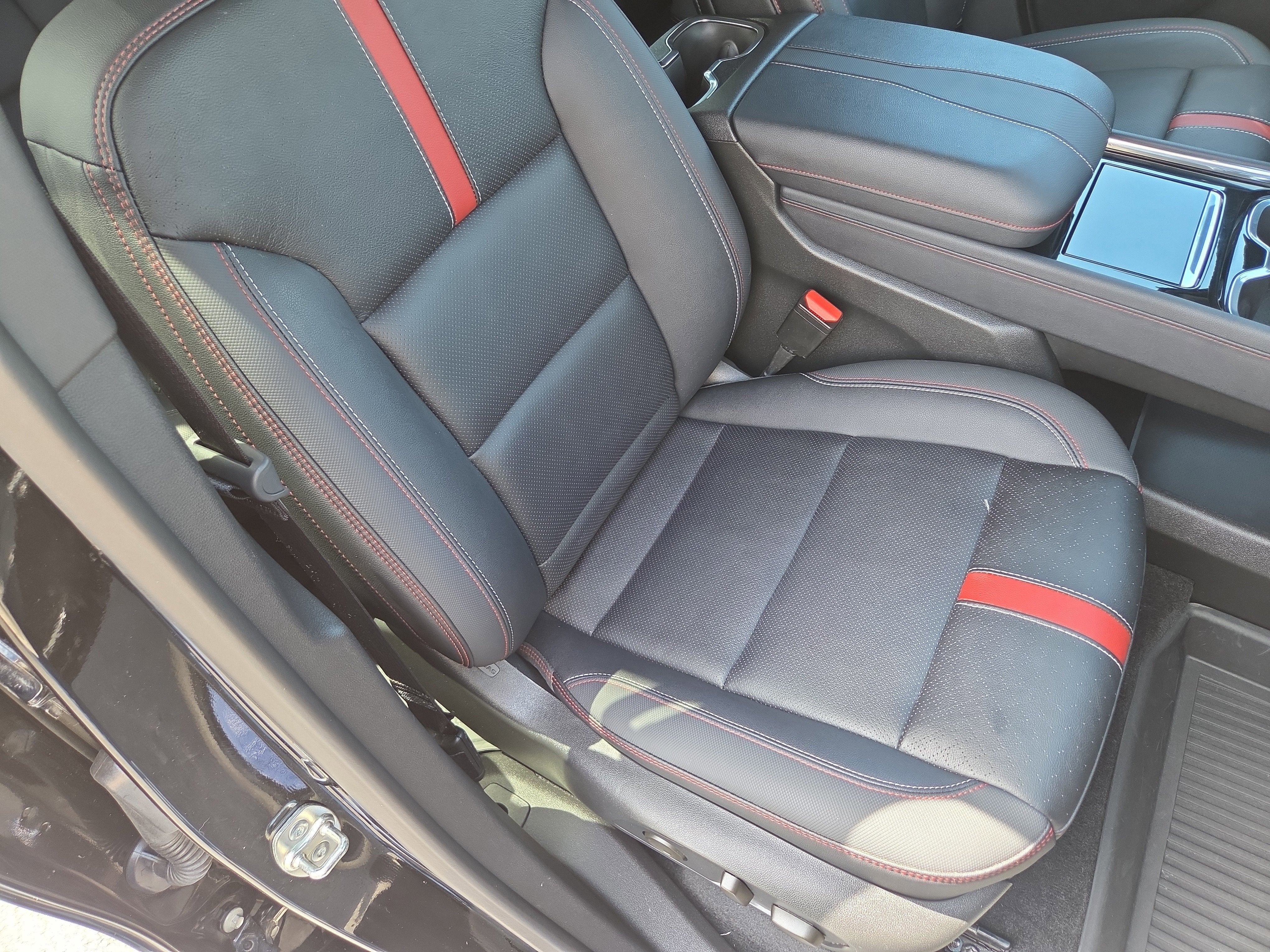 2025 Chevrolet Traverse RS AWD