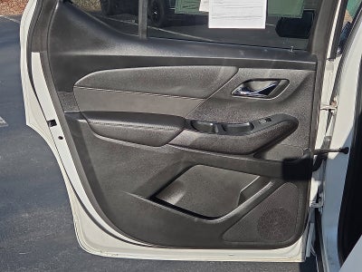 2023 Chevrolet Traverse High Country 