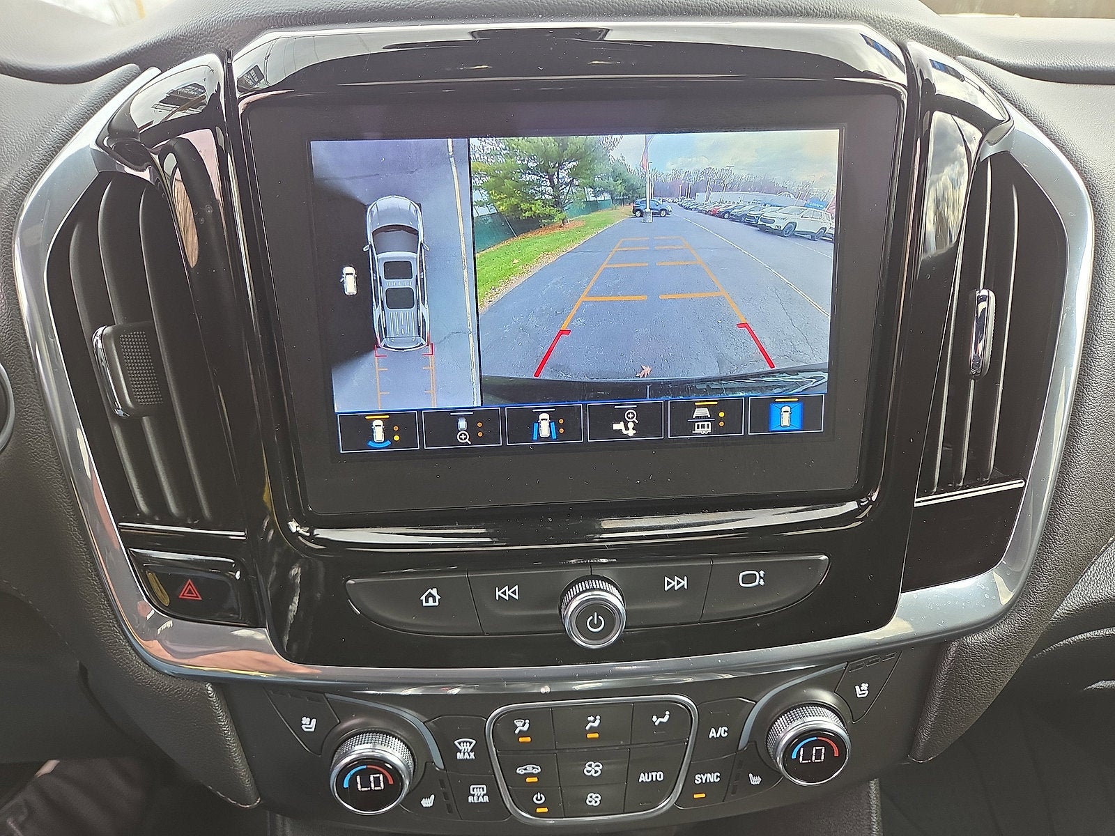 2023 Chevrolet Traverse High Country 