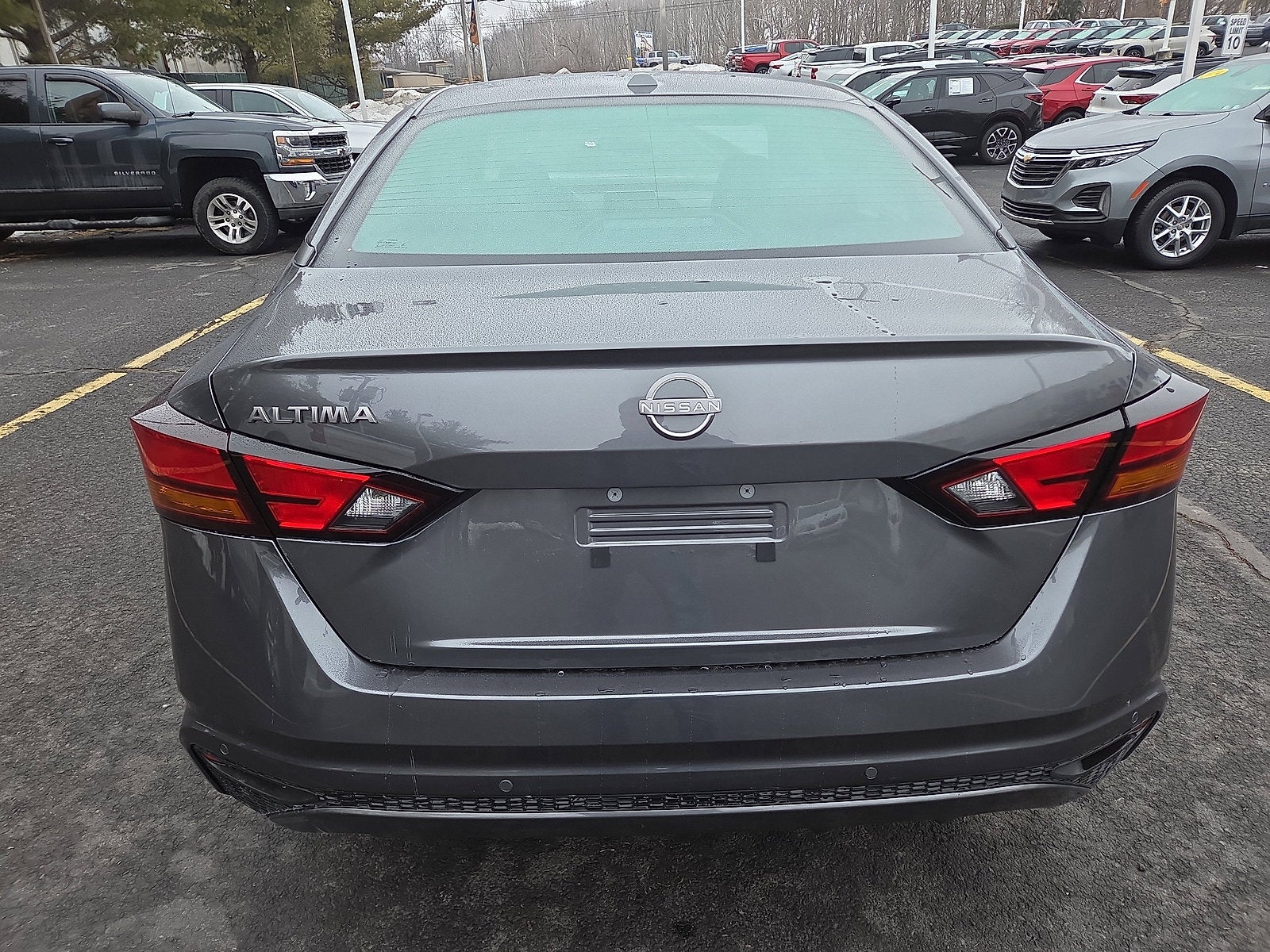 2025 Nissan Altima SV FWD