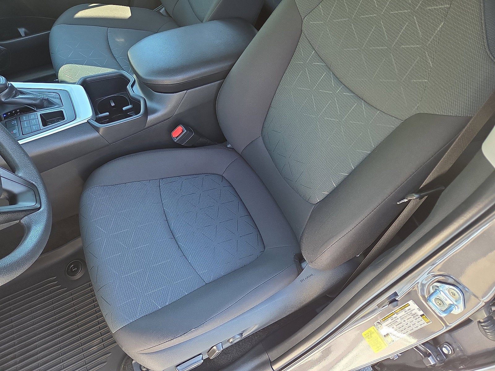 2025 Toyota RAV4 XLE AWD