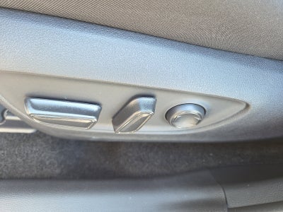 2025 Toyota RAV4 XLE AWD