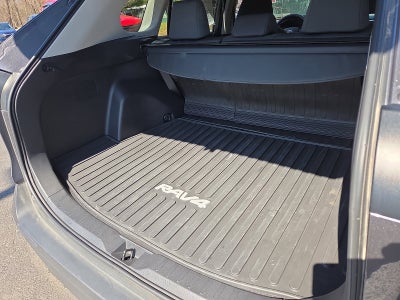 2025 Toyota RAV4 XLE AWD