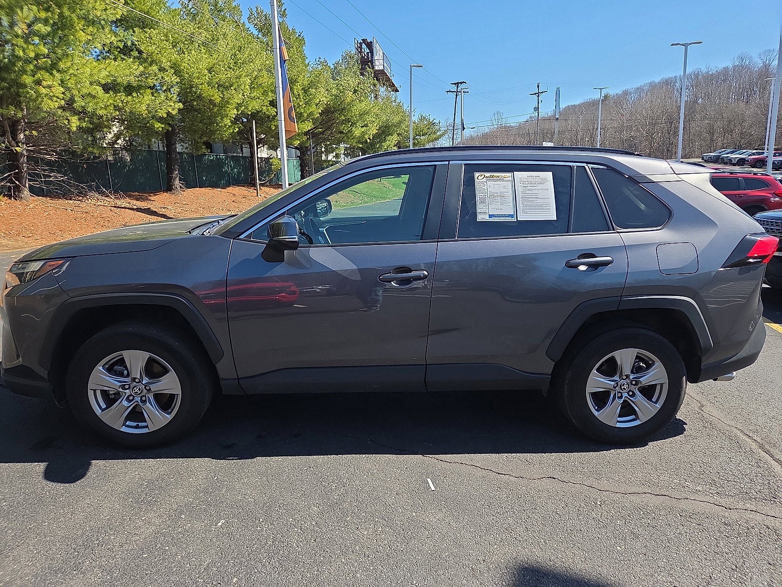 2025 Toyota RAV4 XLE AWD