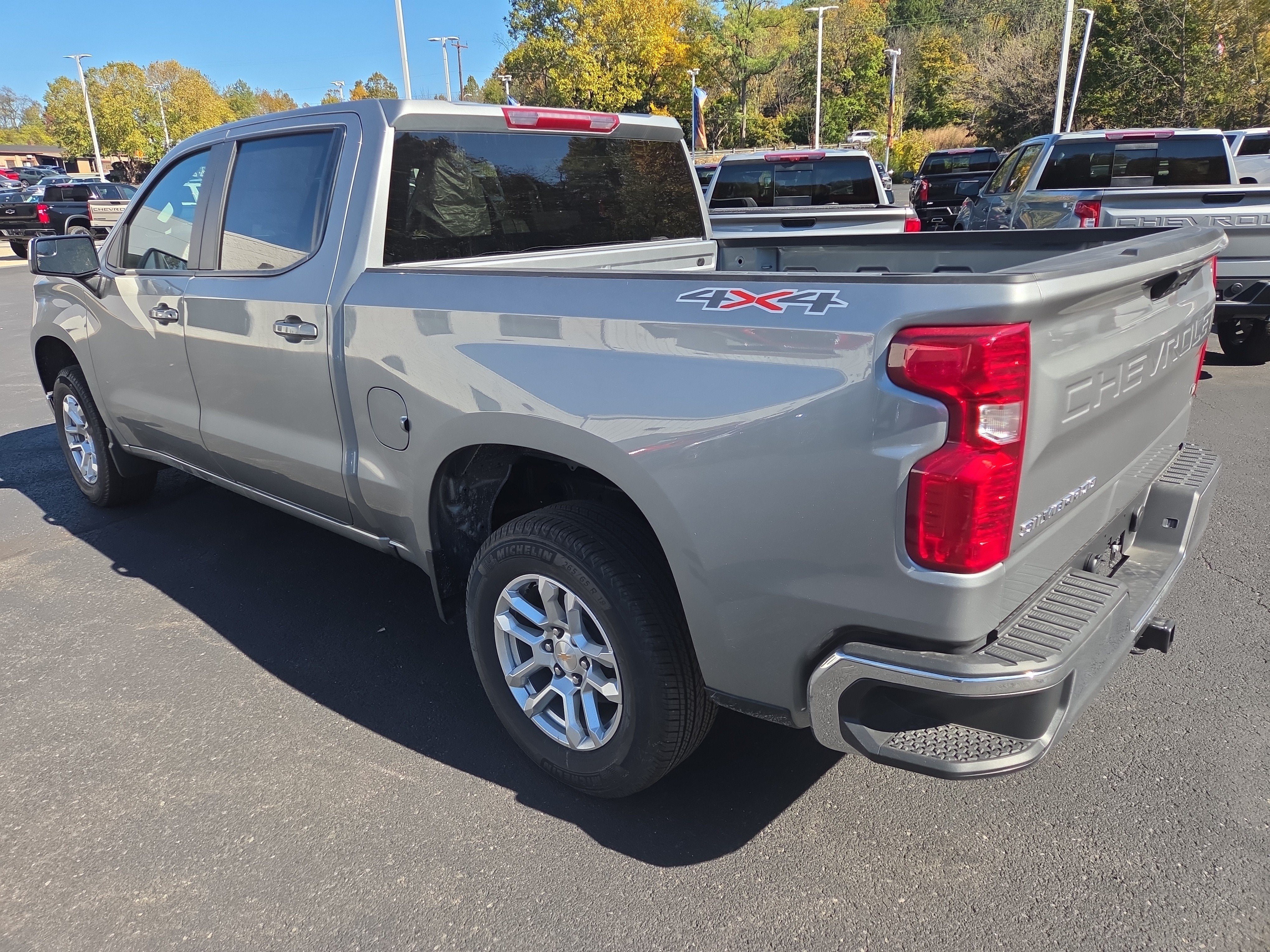 2026 Chevrolet Silverado 1500 LT (2FL) 4WD