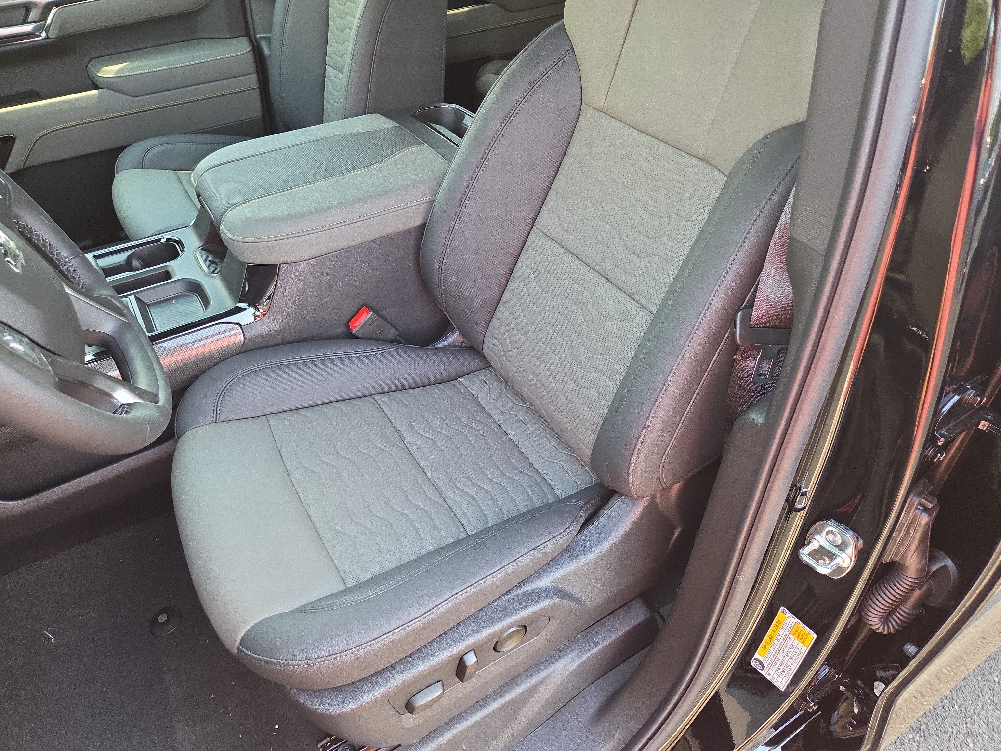 2026 Chevrolet Silverado 1500 ZR2 4WD