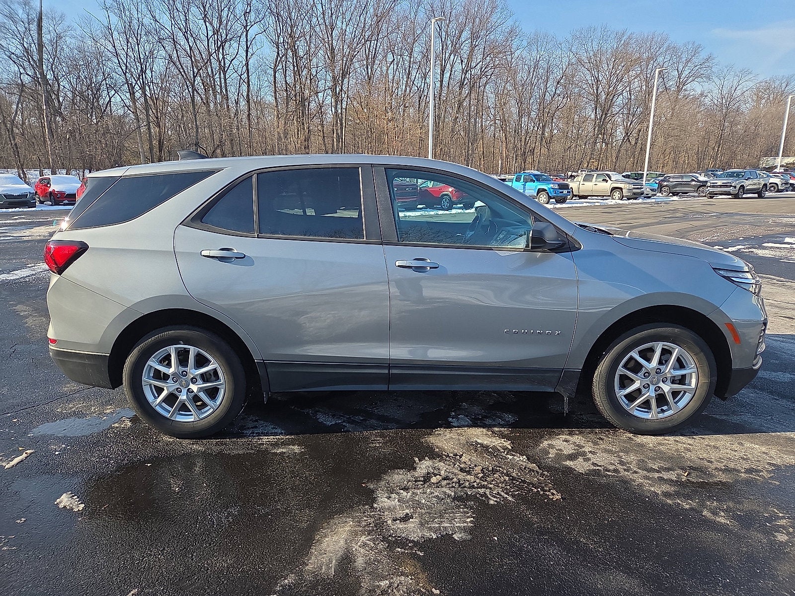 2023 Chevrolet Equinox LS 