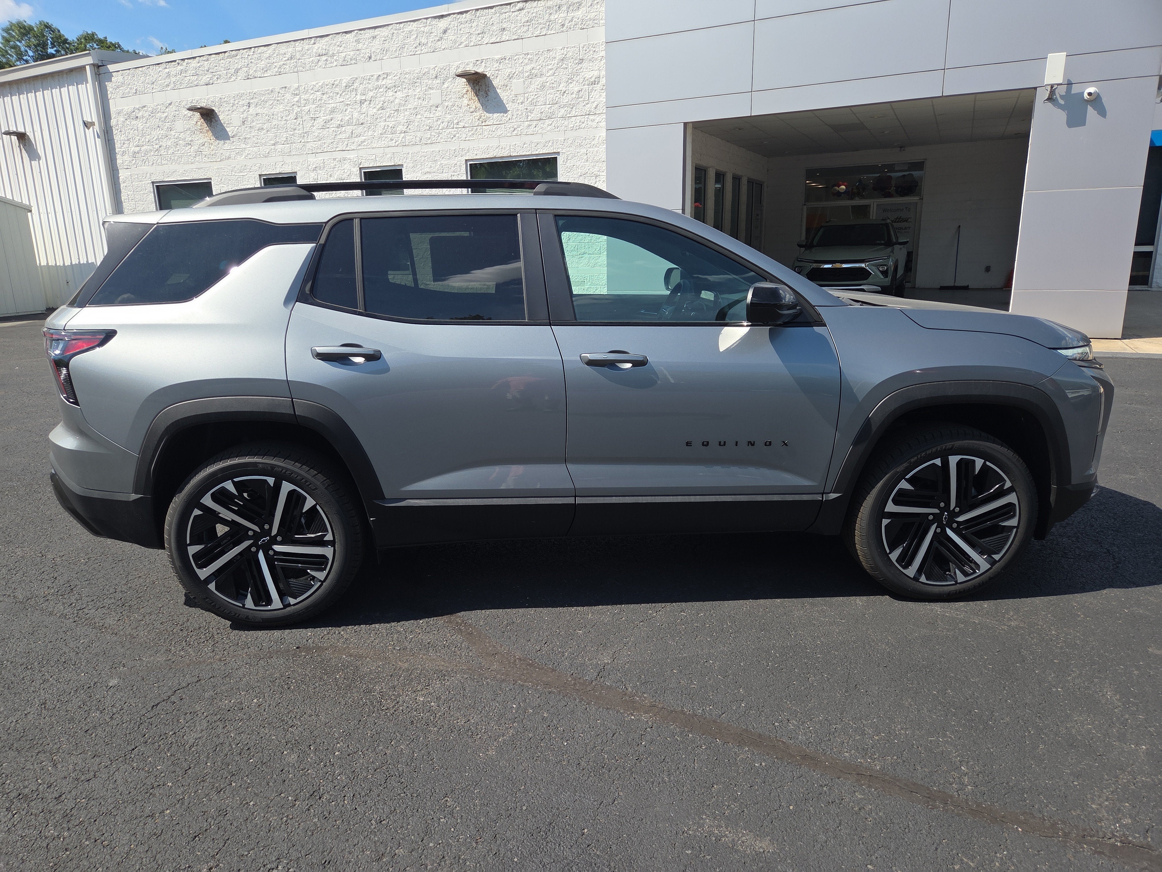 2027 Chevrolet Equinox RS AWD