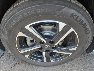 2024 Nissan Sentra SV FWD