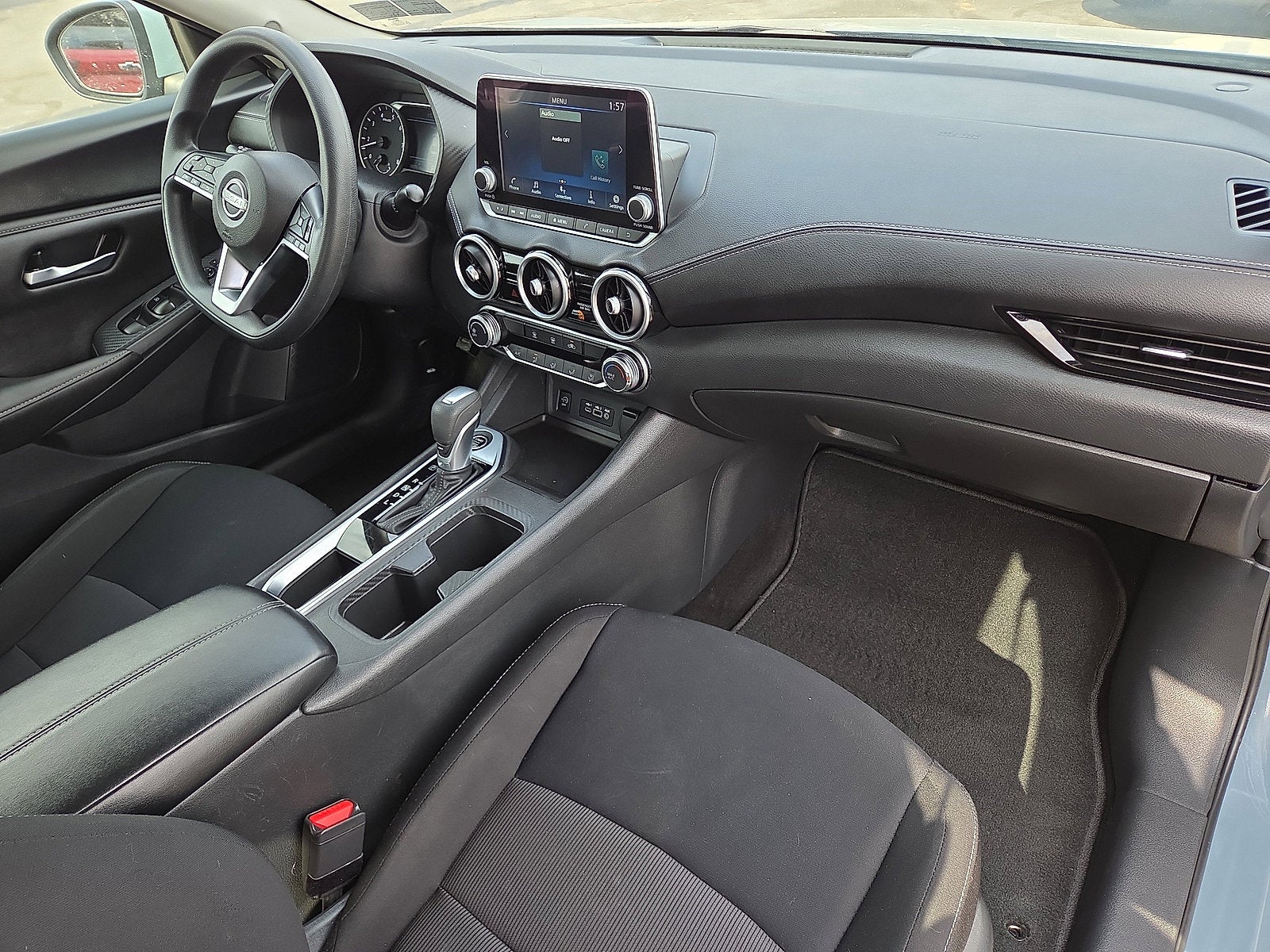 2024 Nissan Sentra SV FWD