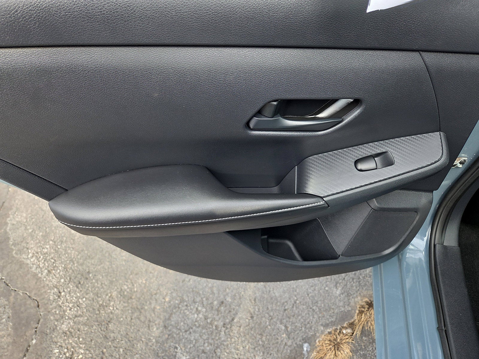 2024 Nissan Sentra SV FWD