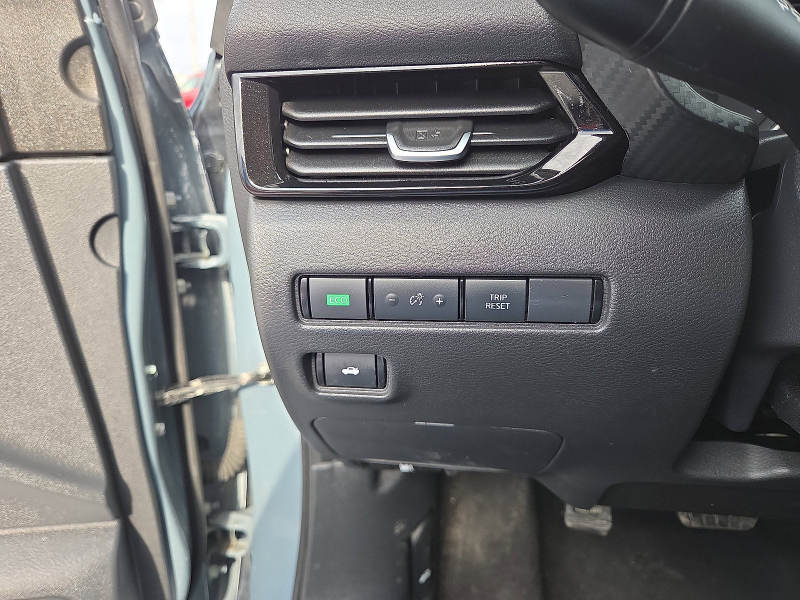 2024 Nissan Sentra SV FWD